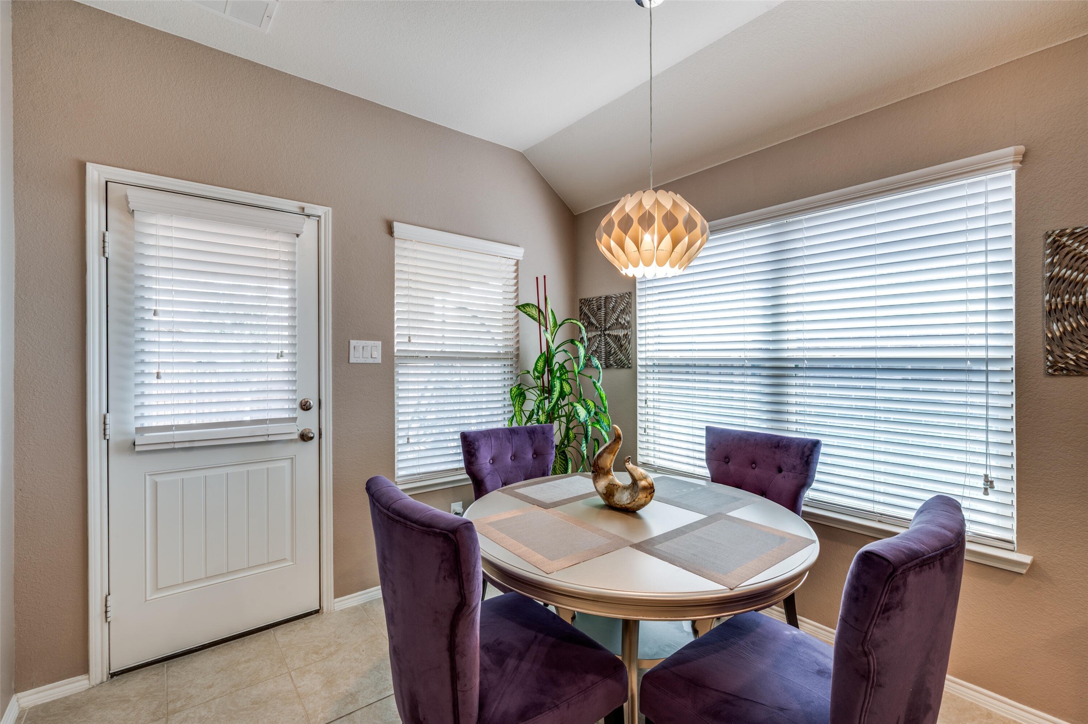 1525 Acmite Avenue Cross Roads TX 76227