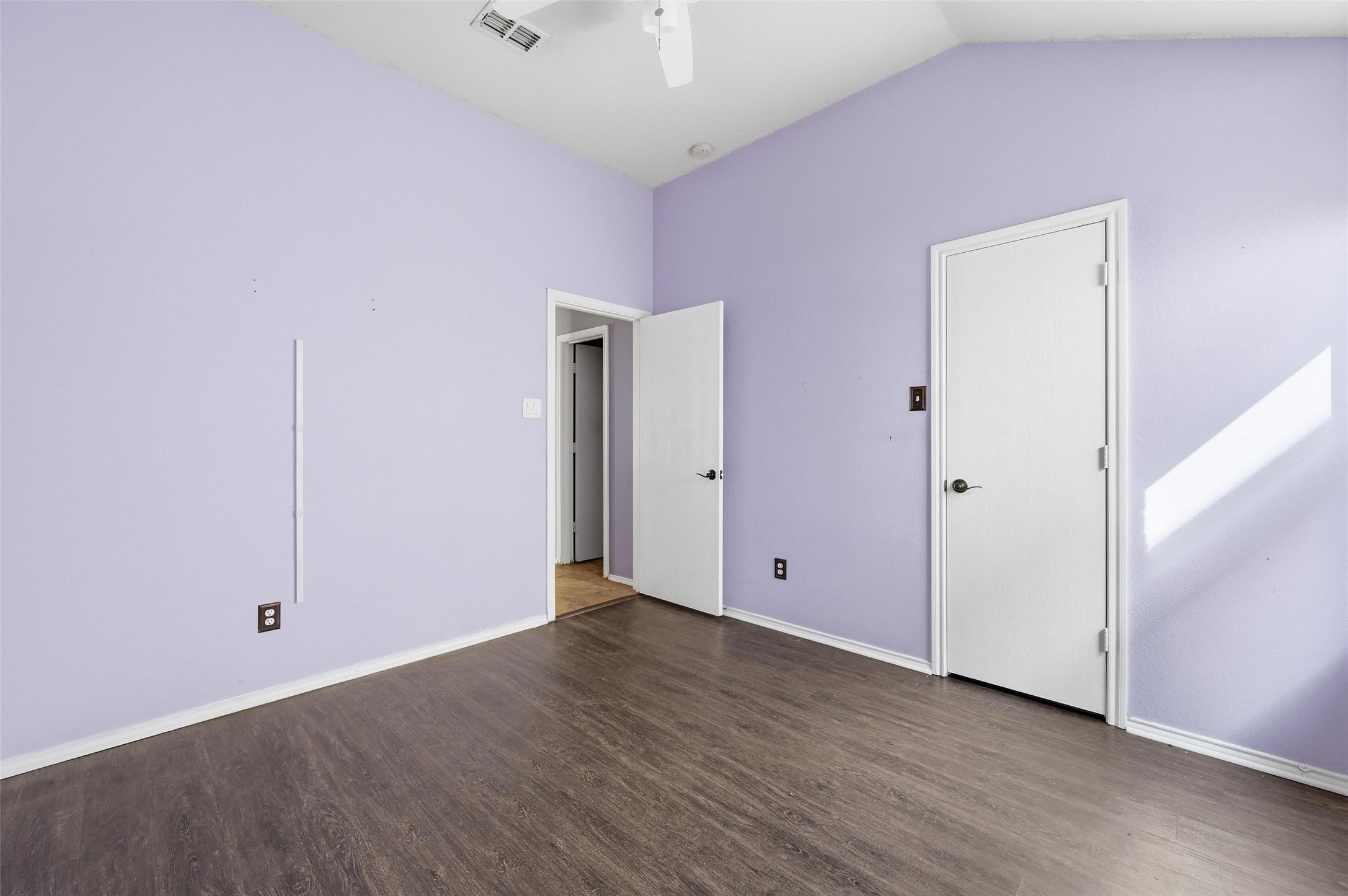 7411 Marsland Lane Arlington TX 76001