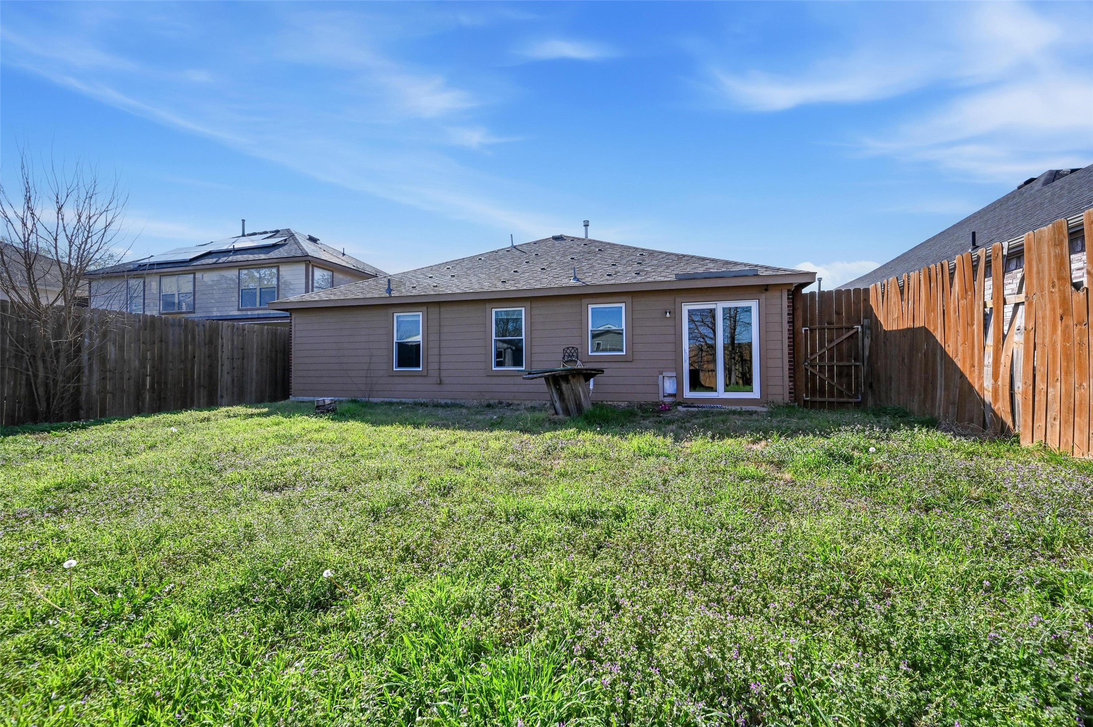 7411 Marsland Lane Arlington TX 76001