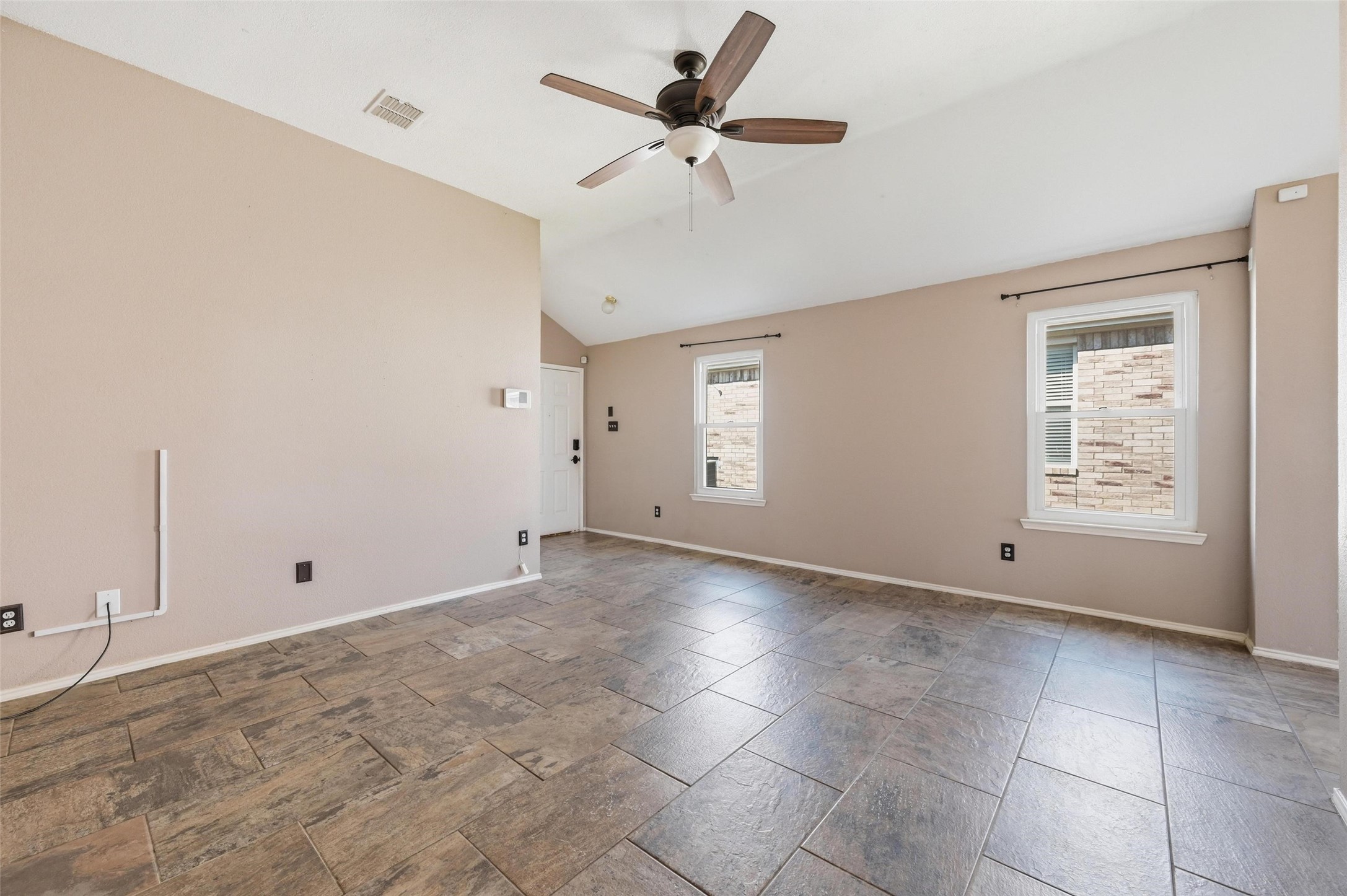 7411 Marsland Lane Arlington TX 76001