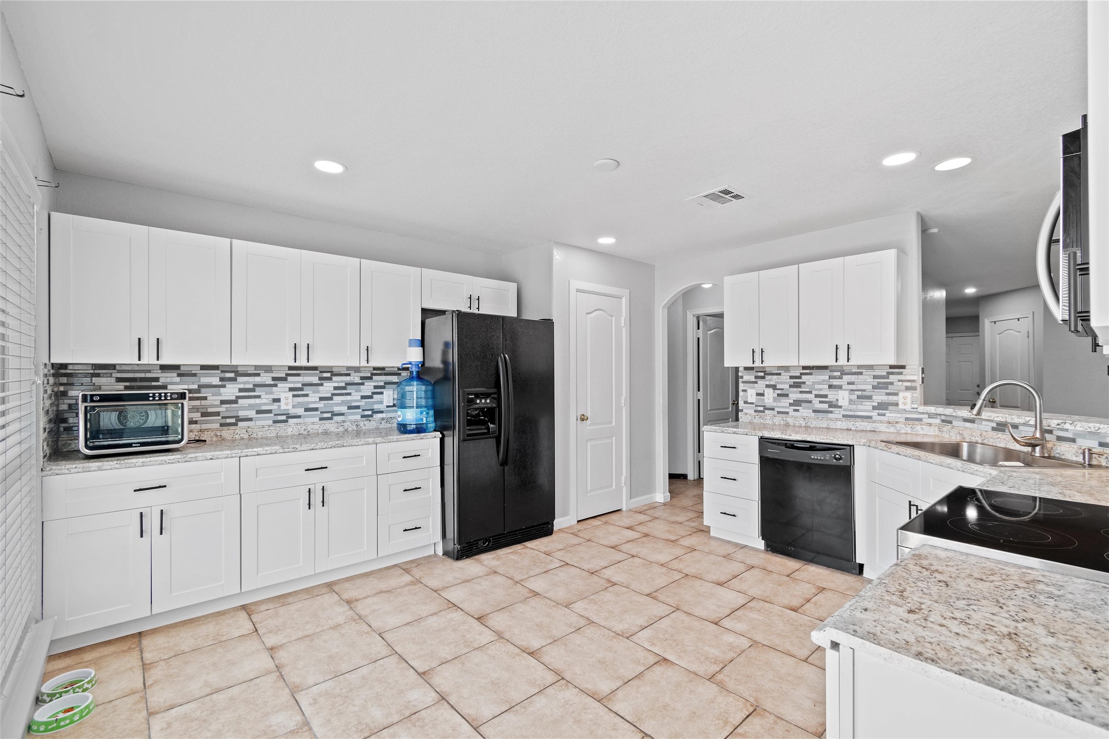 428 NE Murphy Road Burleson TX 76028