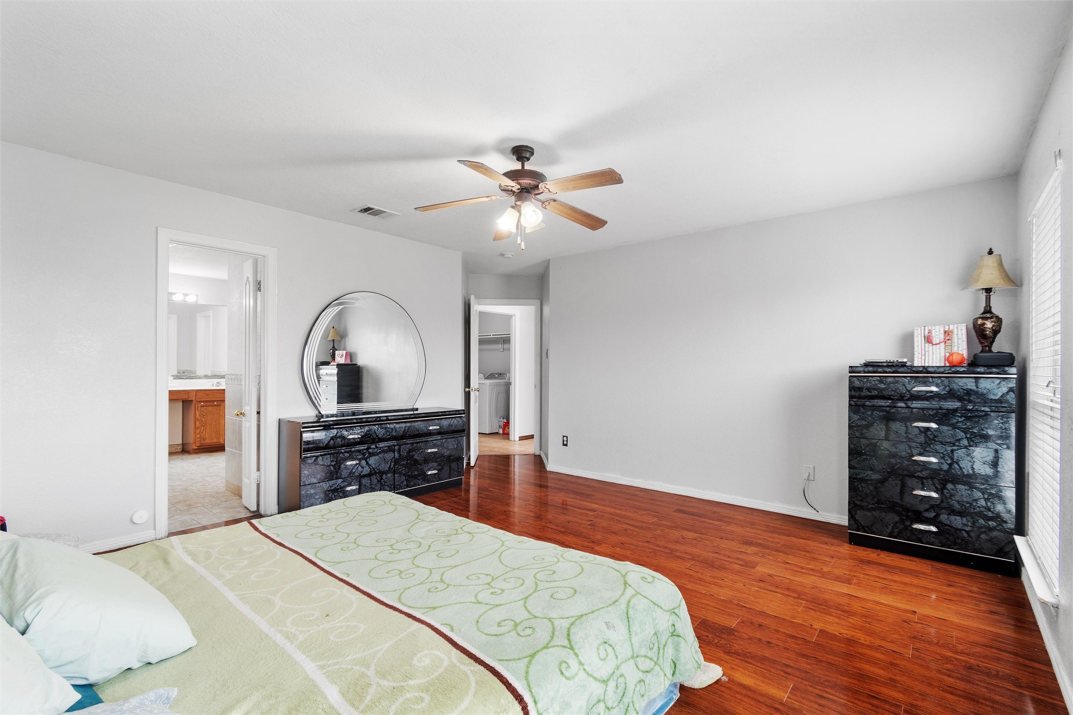 428 NE Murphy Road Burleson TX 76028