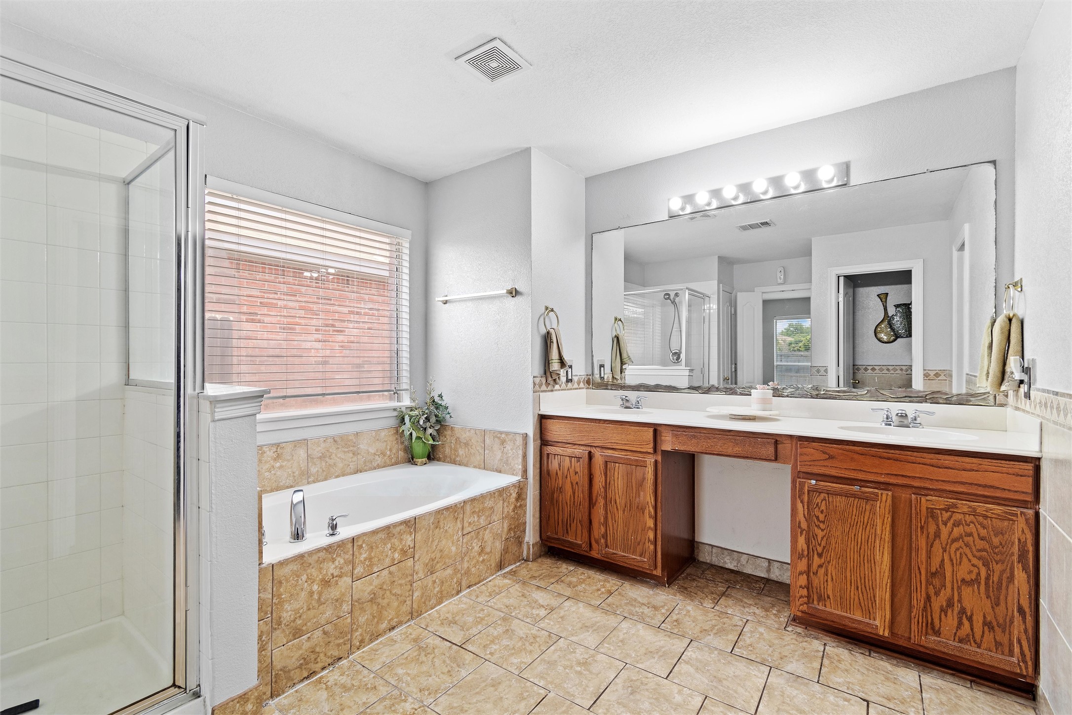 428 NE Murphy Road Burleson TX 76028