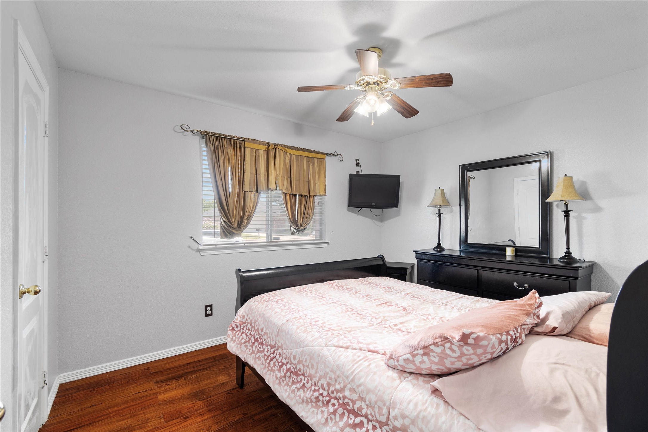 428 NE Murphy Road Burleson TX 76028