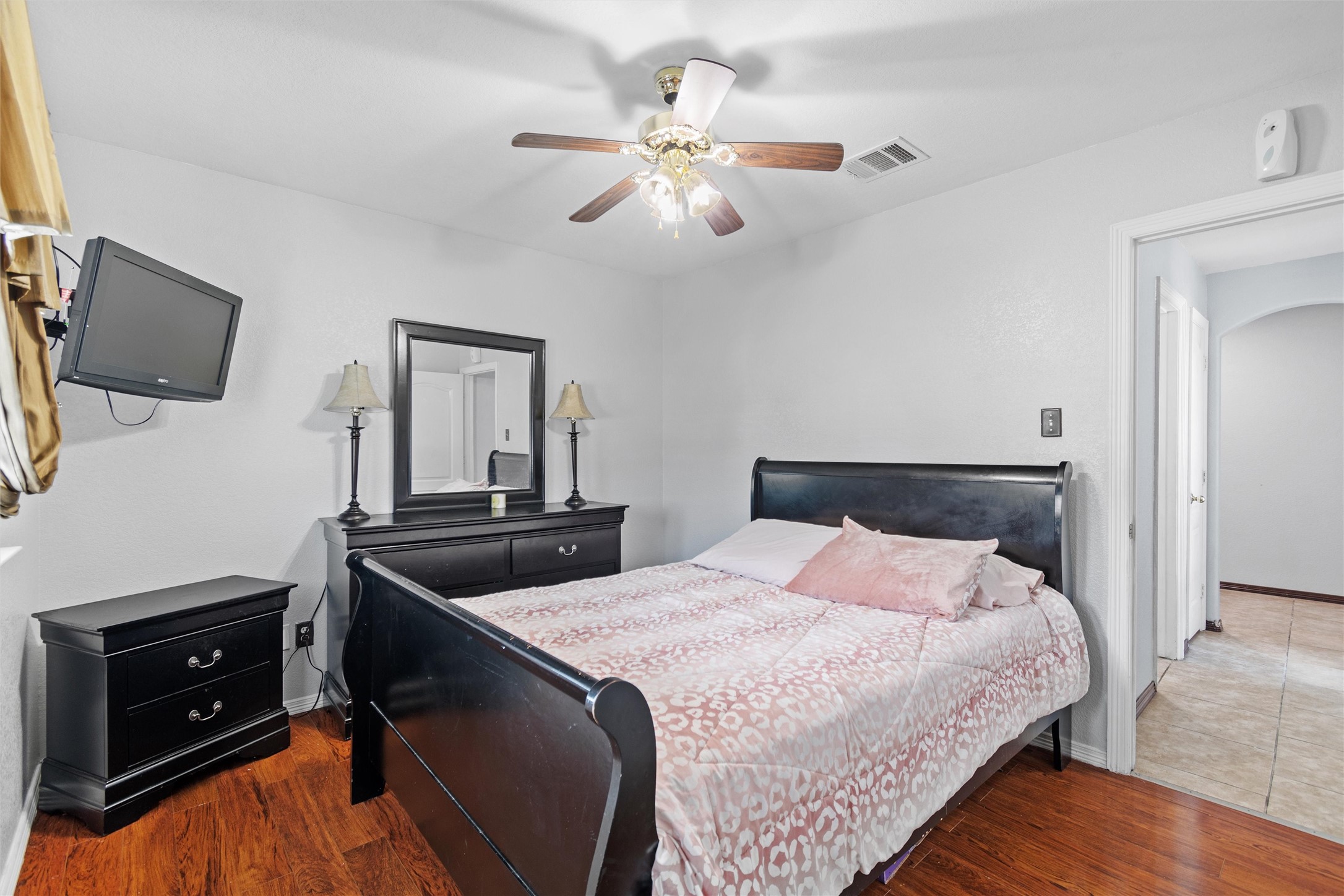 428 NE Murphy Road Burleson TX 76028