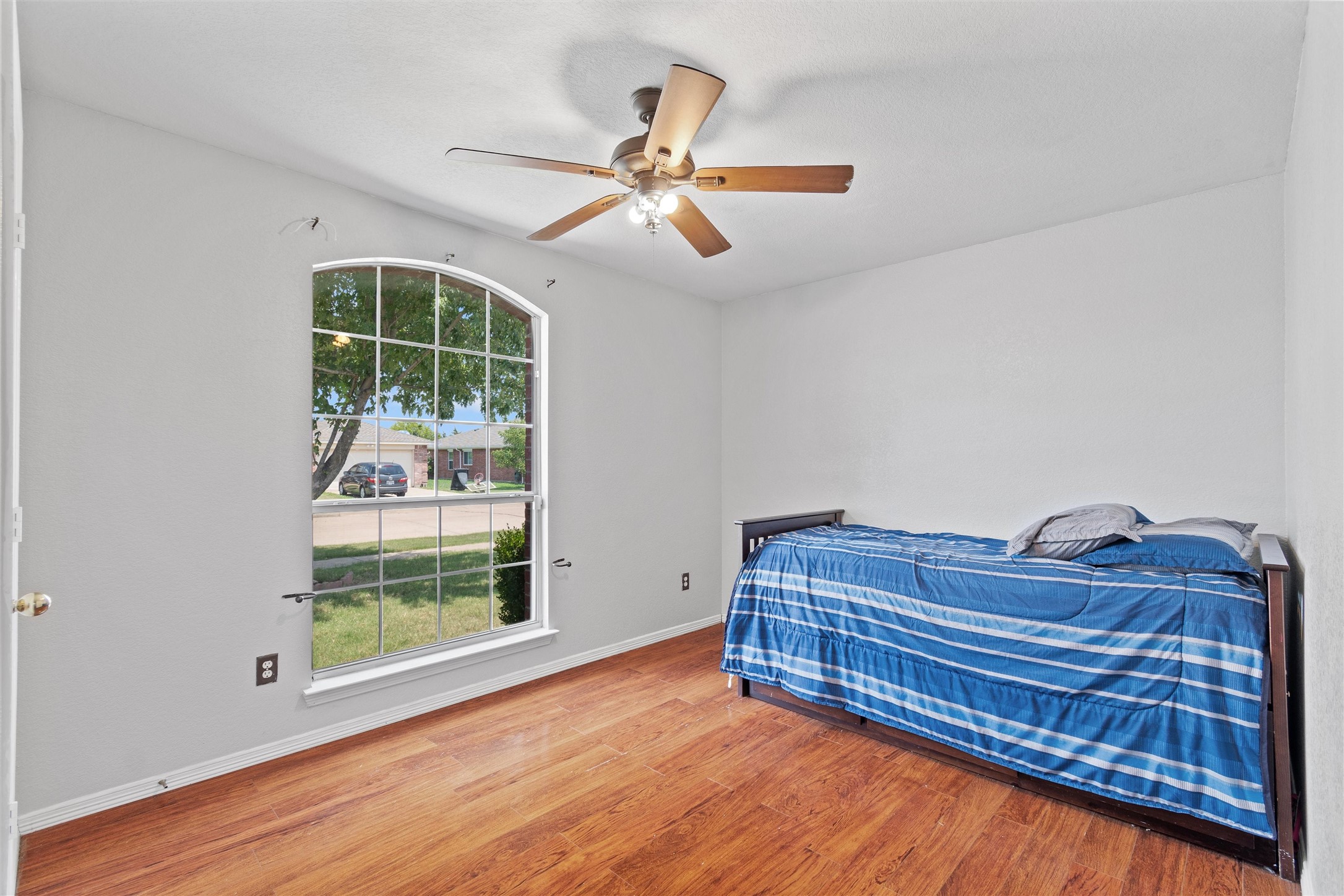 428 NE Murphy Road Burleson TX 76028
