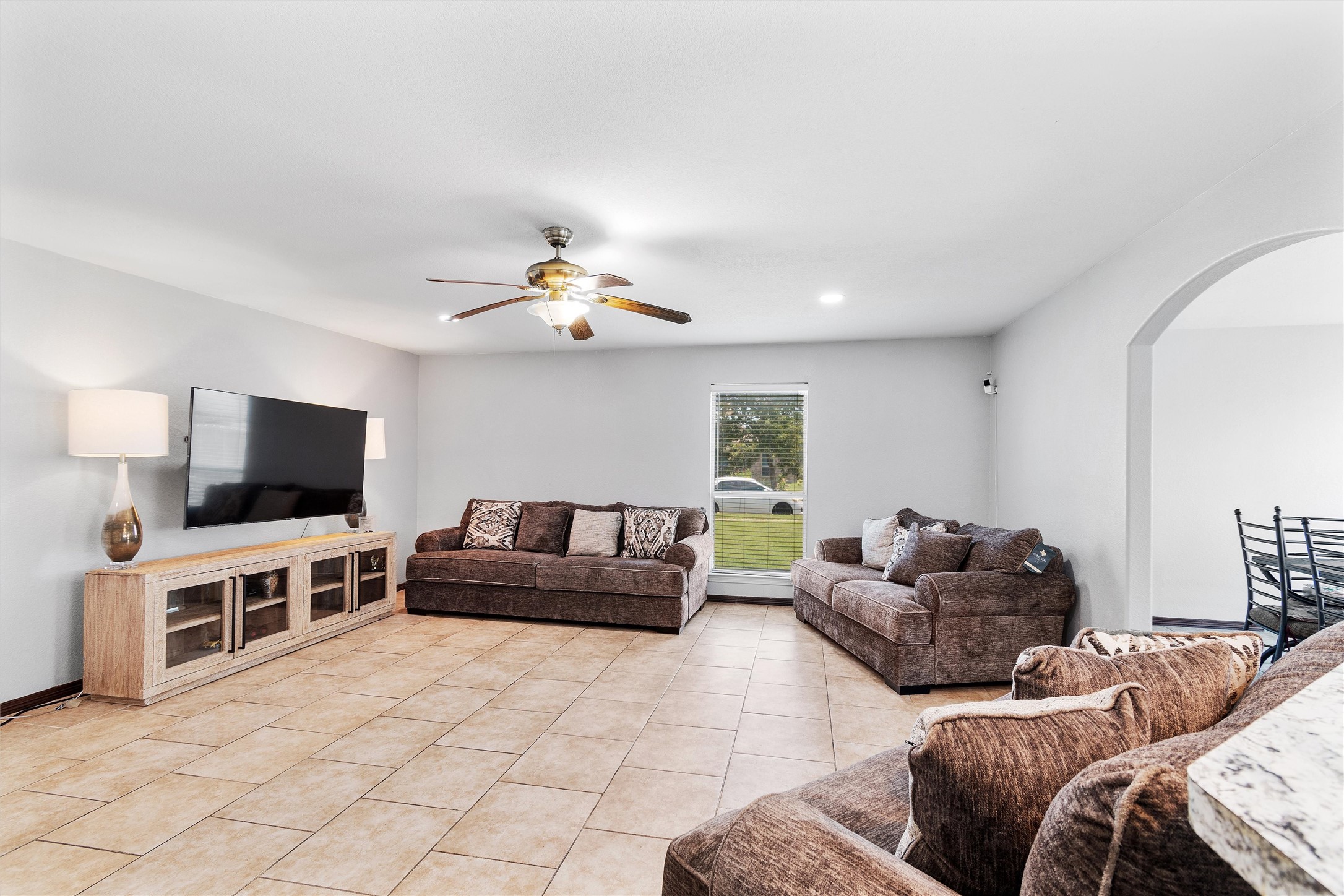 428 NE Murphy Road Burleson TX 76028