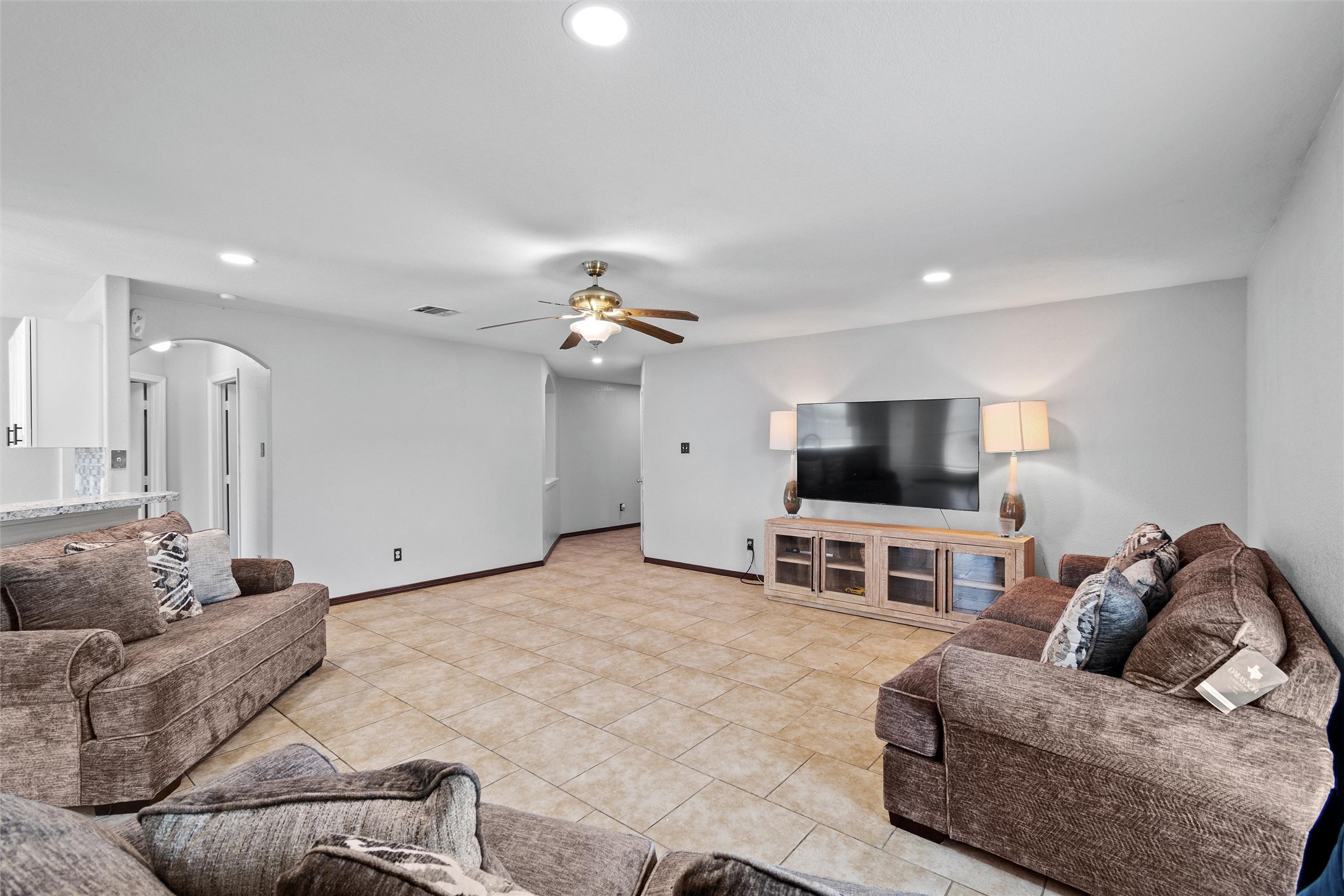 428 NE Murphy Road Burleson TX 76028