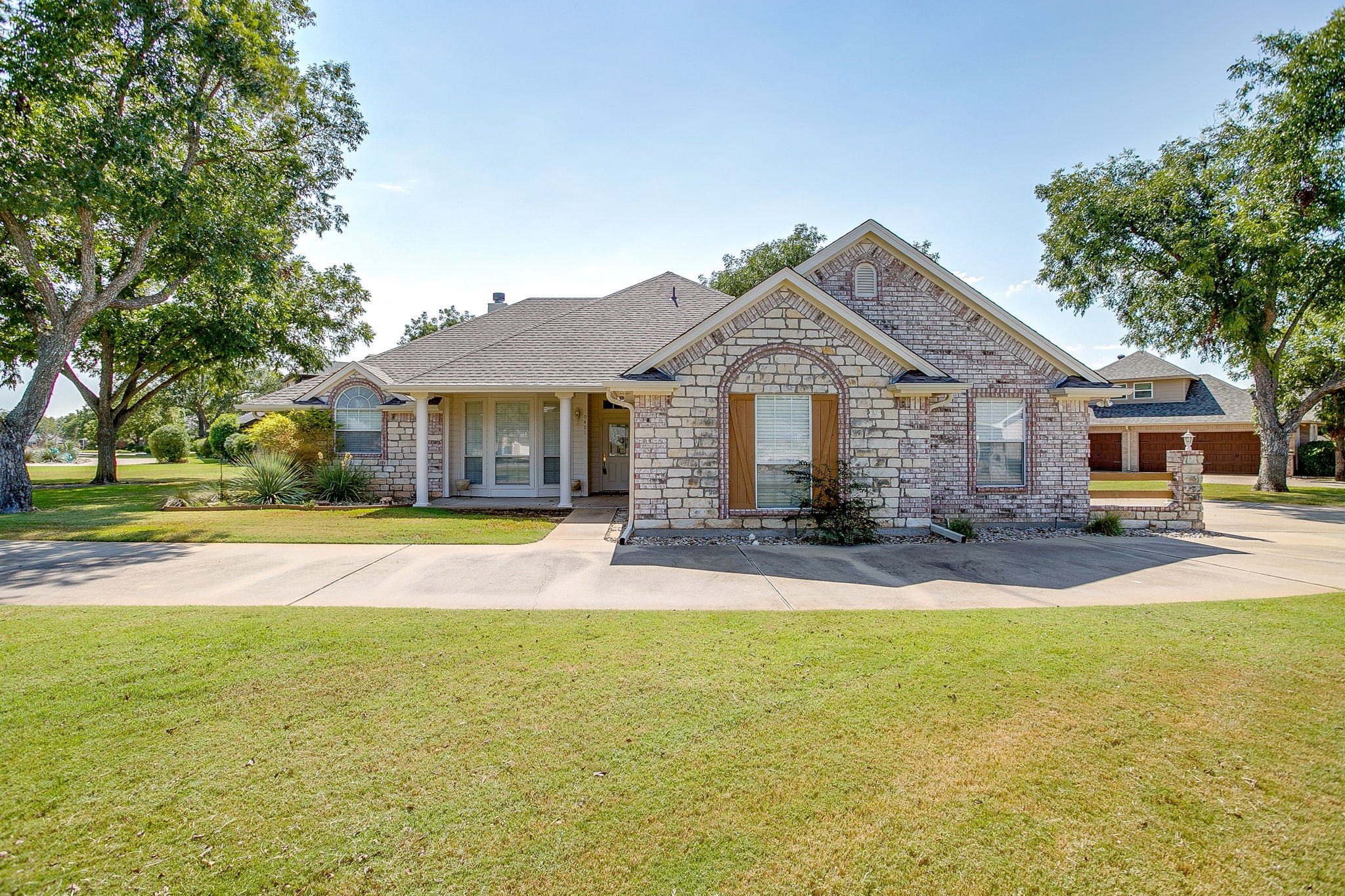 9401 Gimme Court Granbury TX 76049