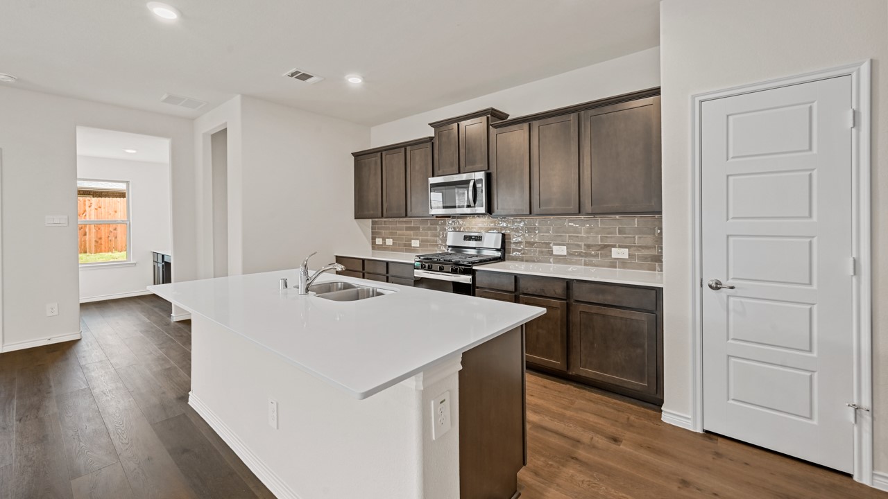 8422 Rockhopper Lane Garland TX 75043