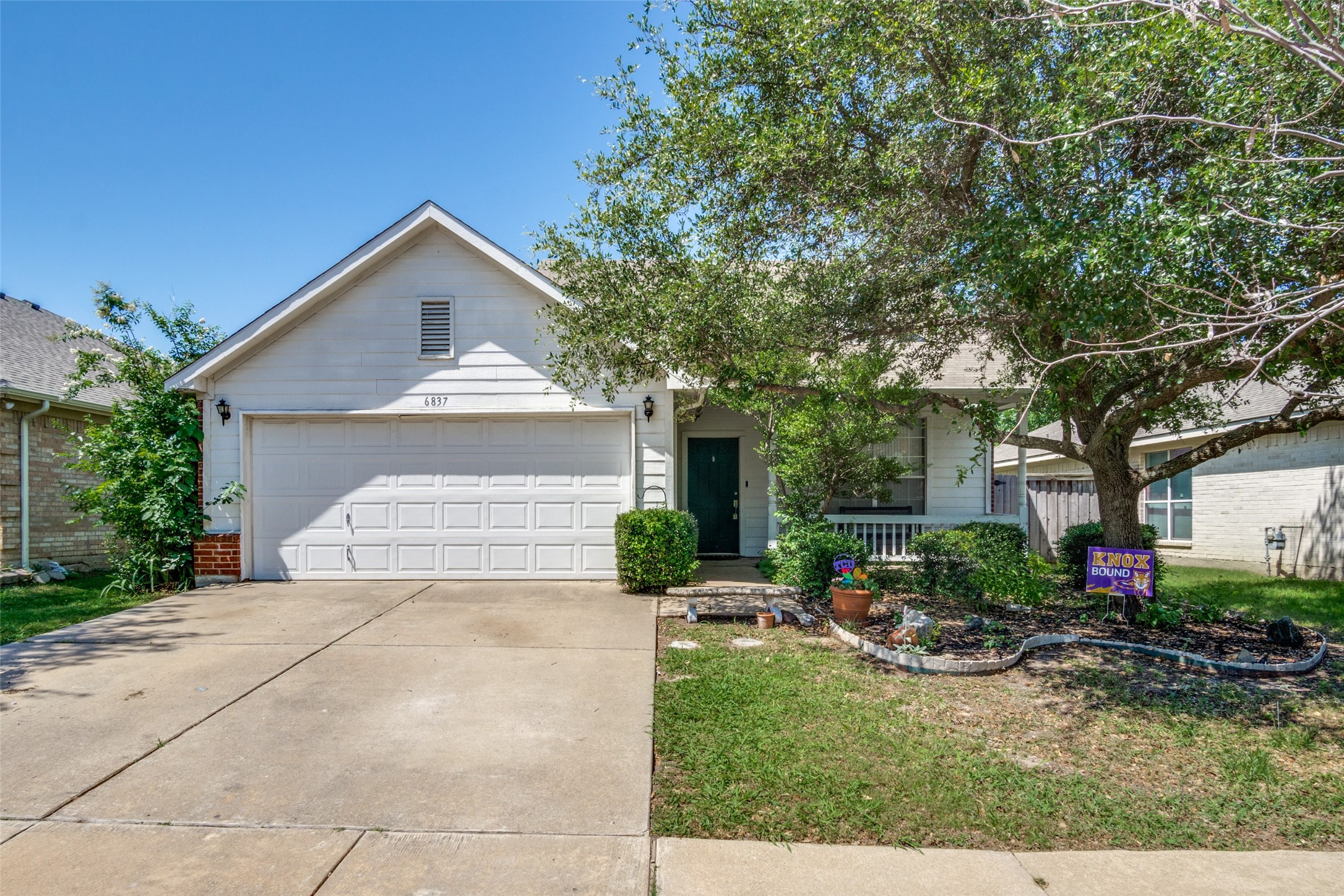 6837 Beverly Glen Drive Fort Worth TX 76132