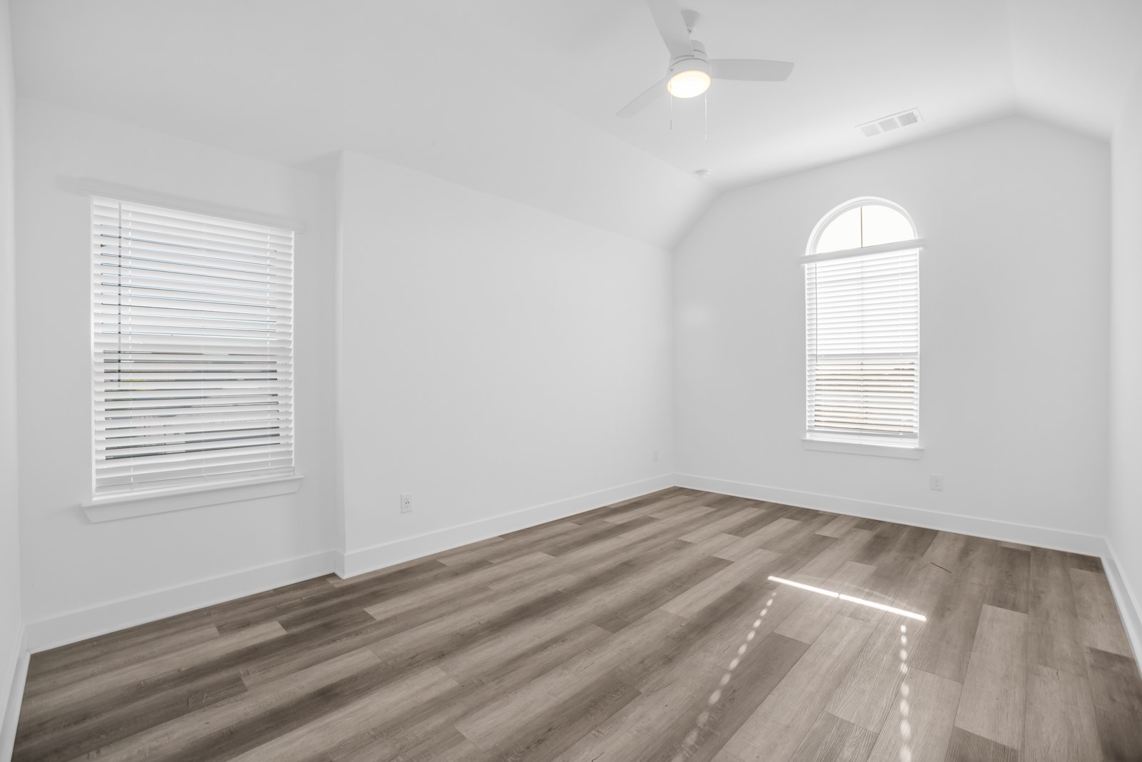 5100 Hedgerow Drive Little Elm TX 76227