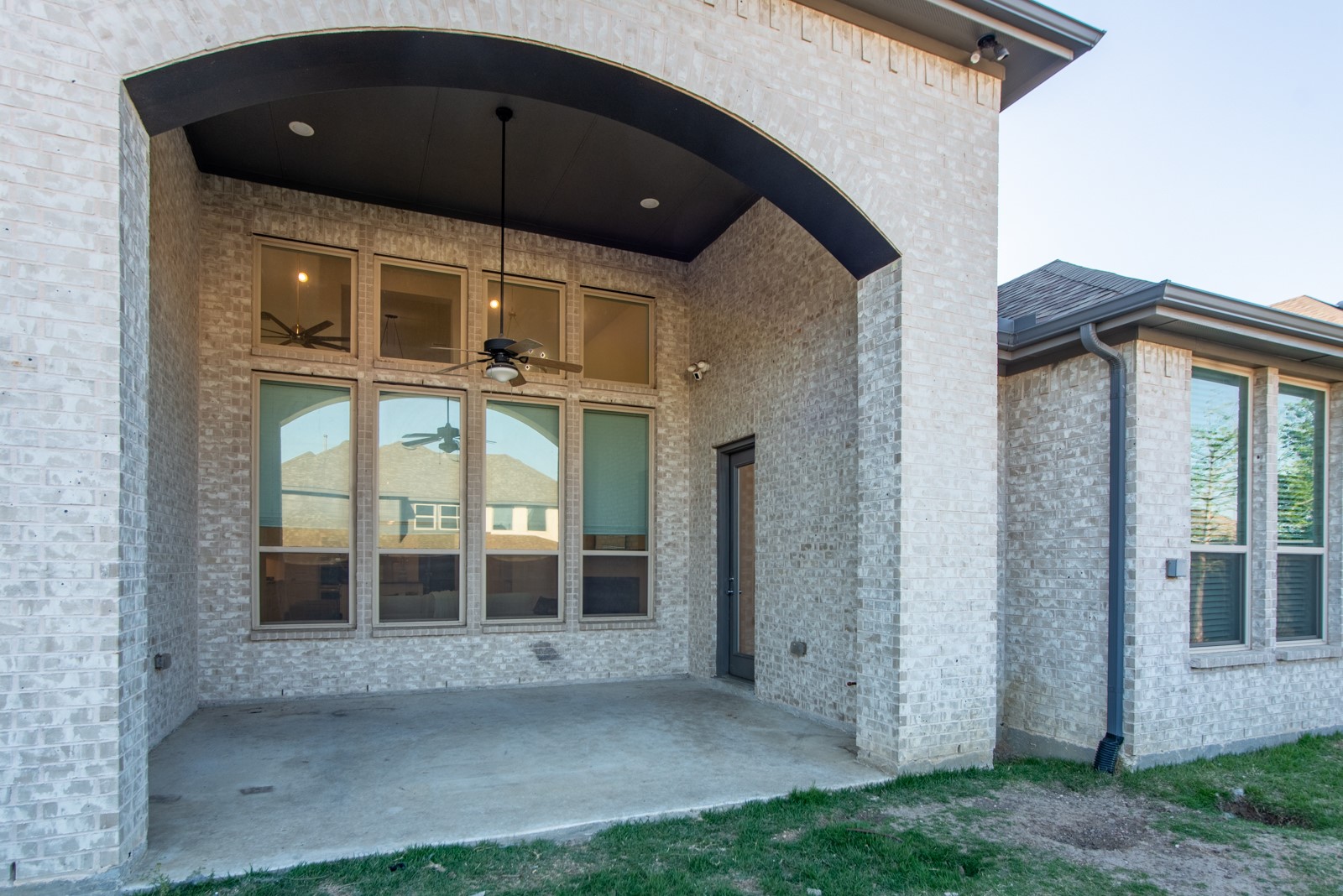 5100 Hedgerow Drive Little Elm TX 76227