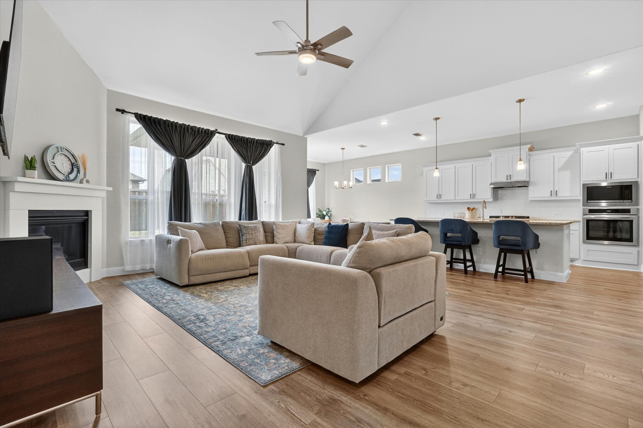 912 Brenda Drive Mansfield TX 76063