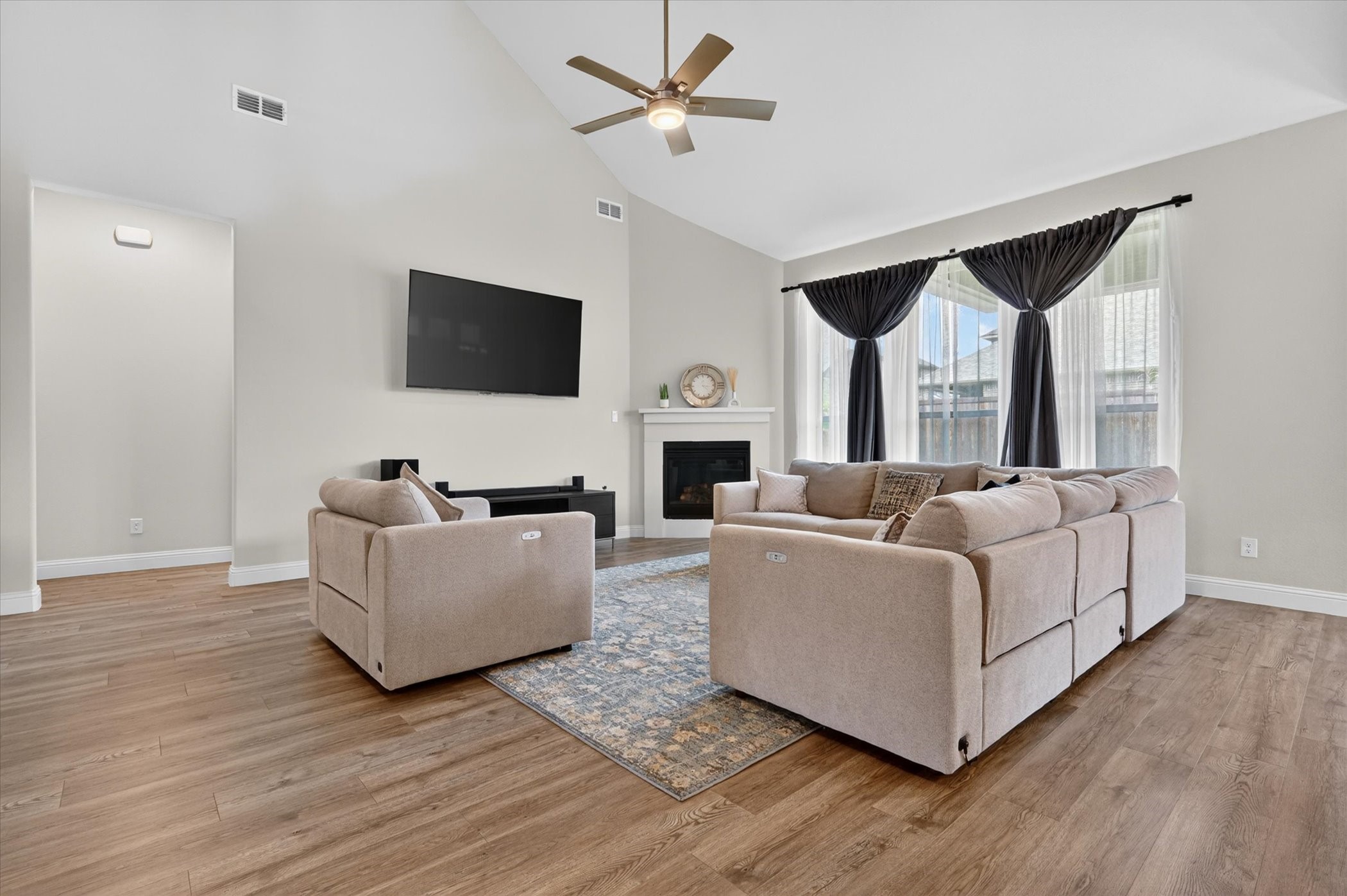 912 Brenda Drive Mansfield TX 76063