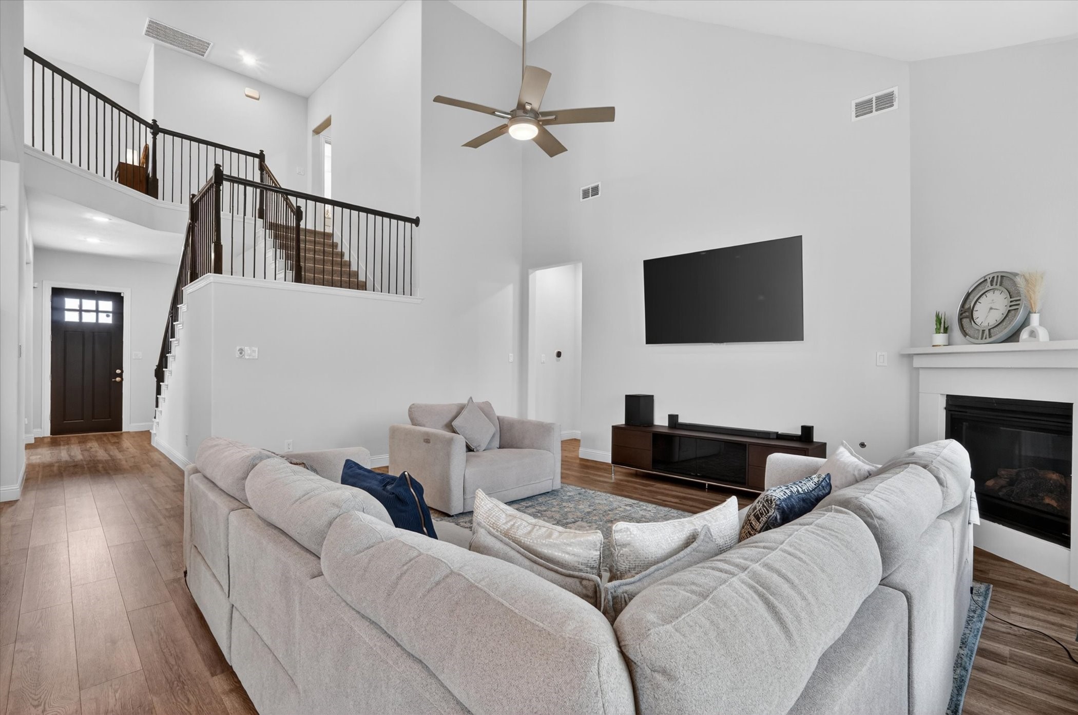 912 Brenda Drive Mansfield TX 76063
