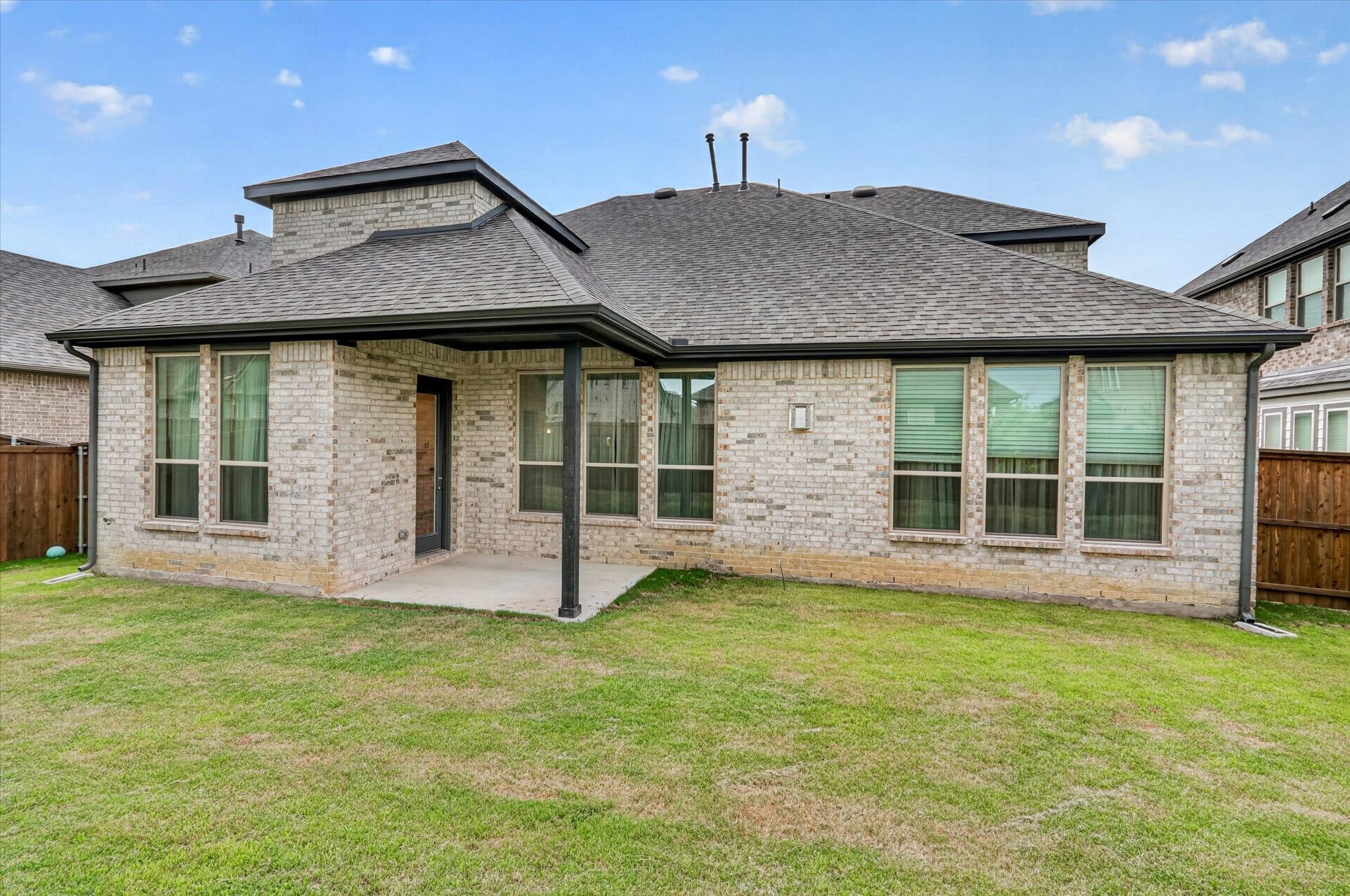 912 Brenda Drive Mansfield TX 76063