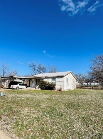 131 Gleese Street Graham TX 76450