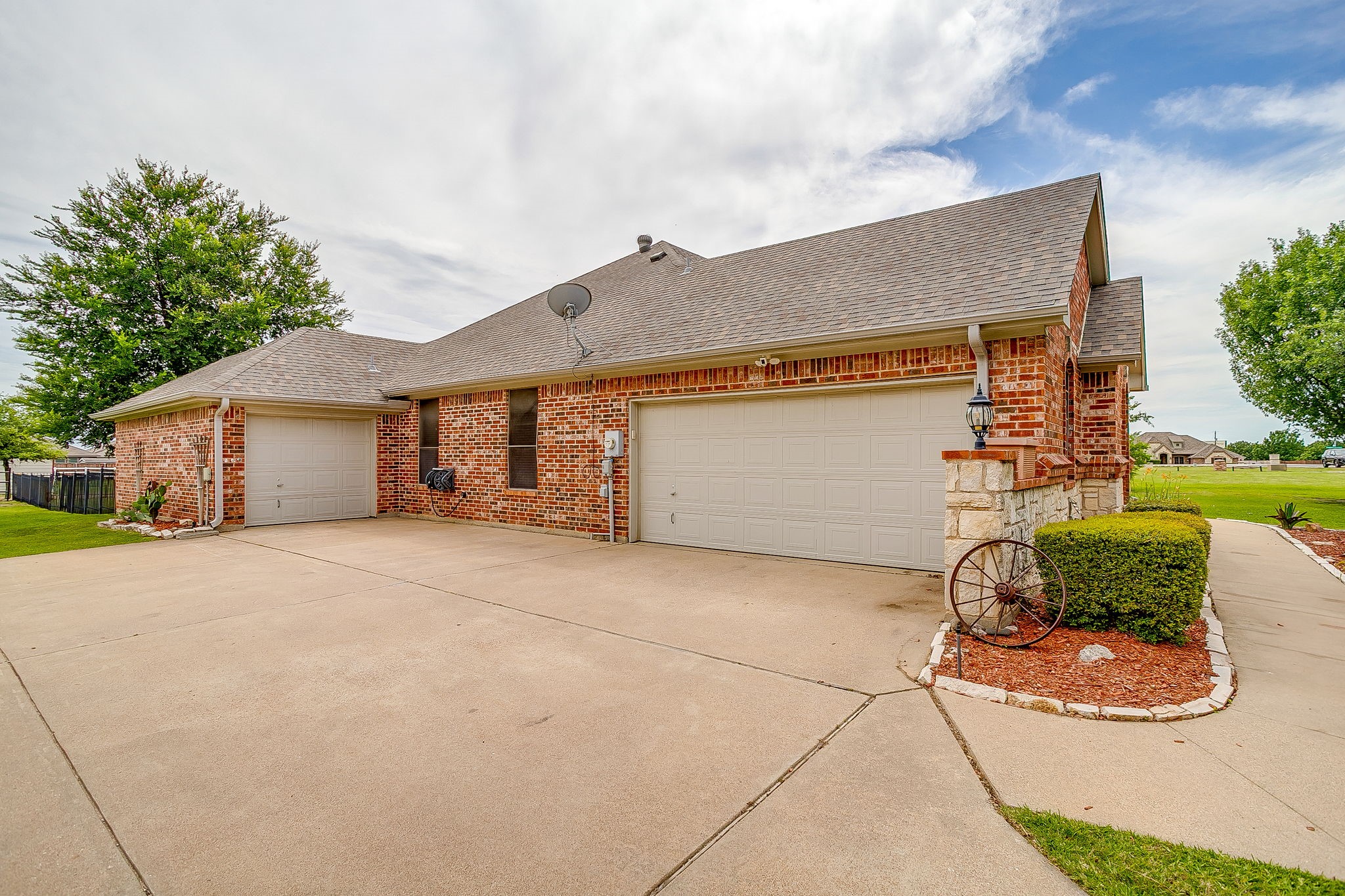 709 Lonesome Prairie Trail Haslet TX 76052