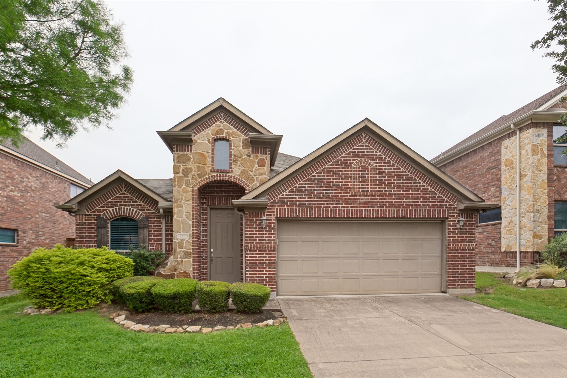 711 Cedarview Drive Garland TX 75040