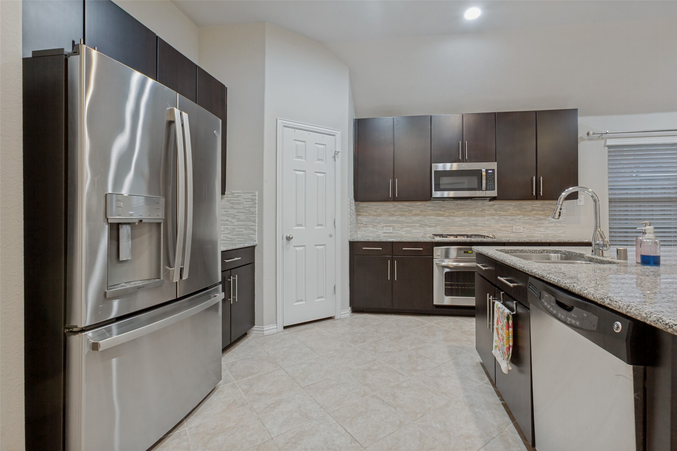 711 Cedarview Drive Garland TX 75040