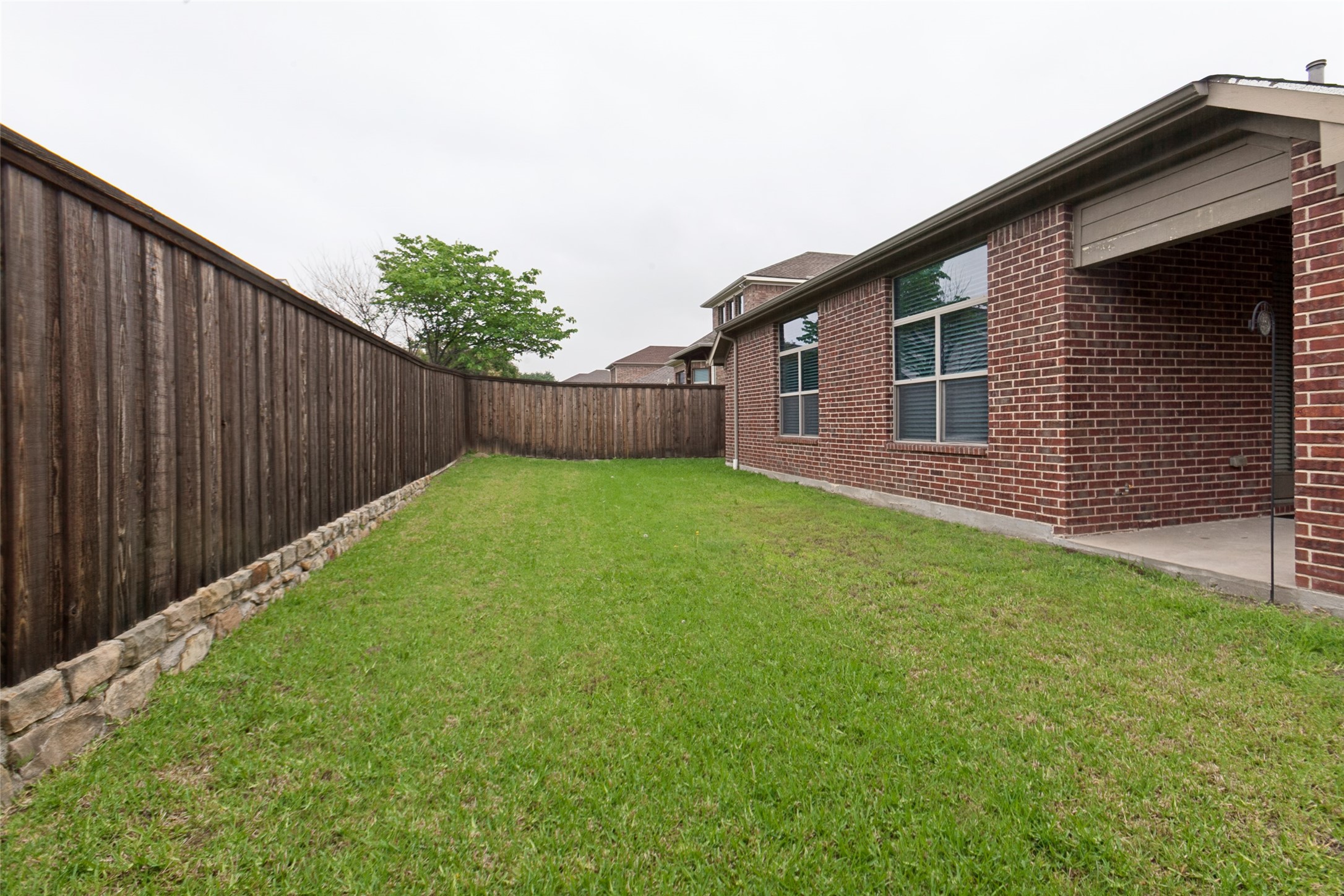 711 Cedarview Drive Garland TX 75040