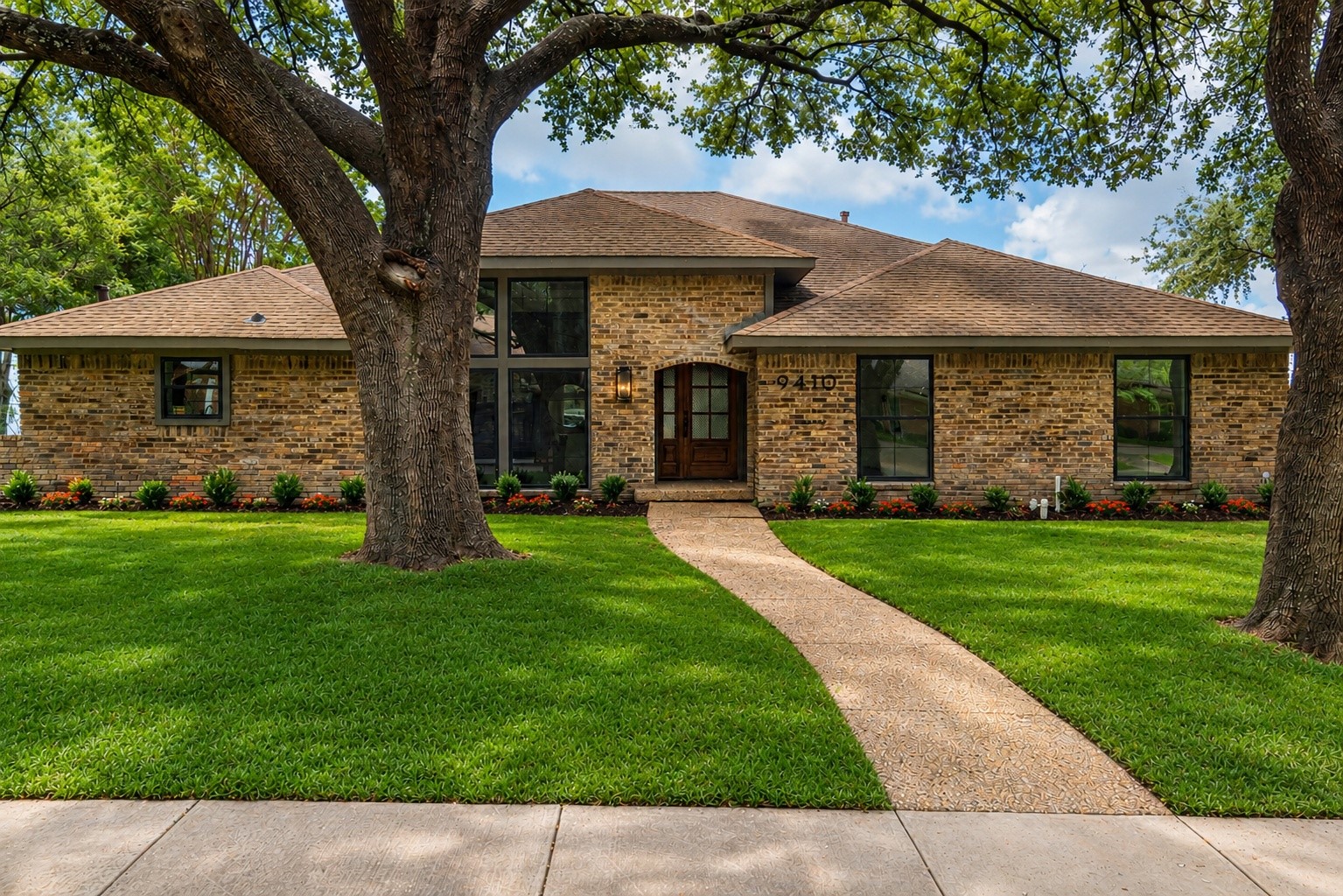 9410 Shady Valley Drive Dallas TX 75238