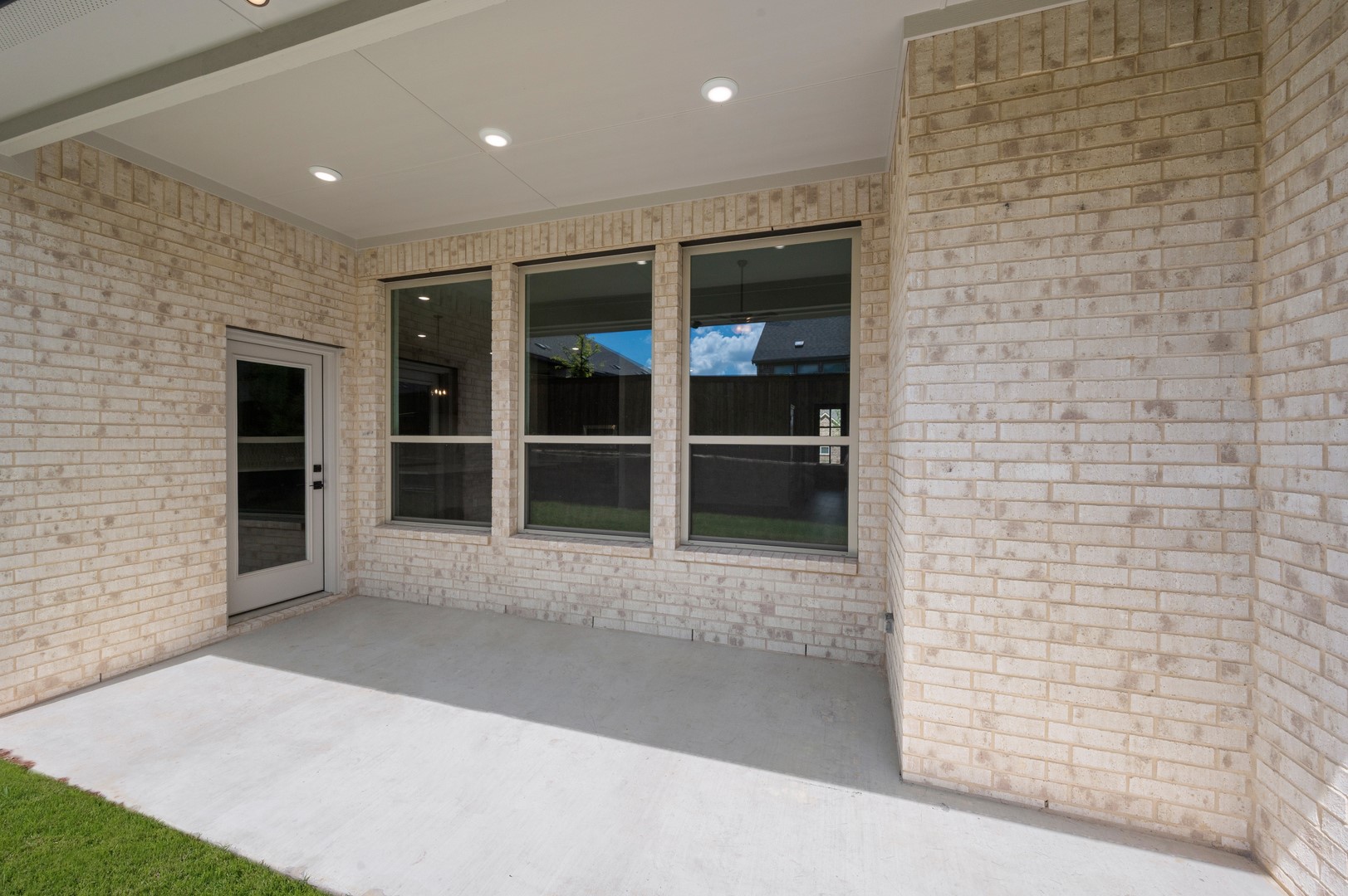 748 Brozgold Avenue Midlothian TX 76065