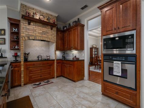 1137 Ashwood Drive Tyler TX 75703