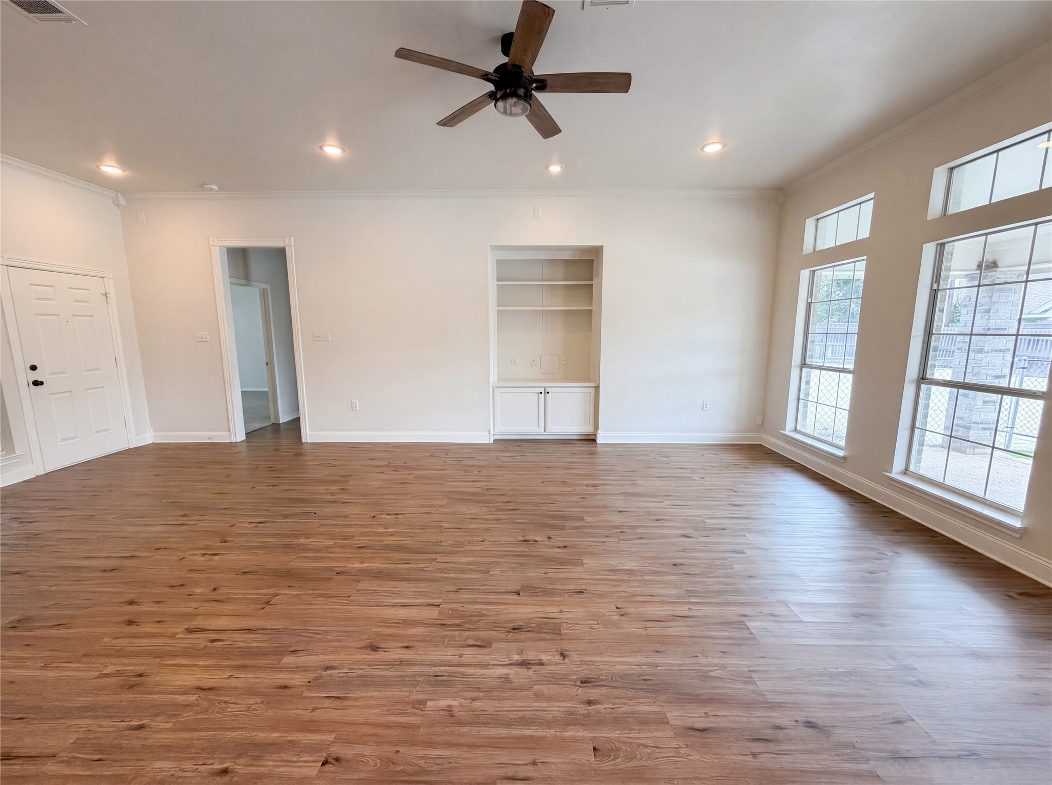 1226 Oakmanor Circle Hewitt TX 76643