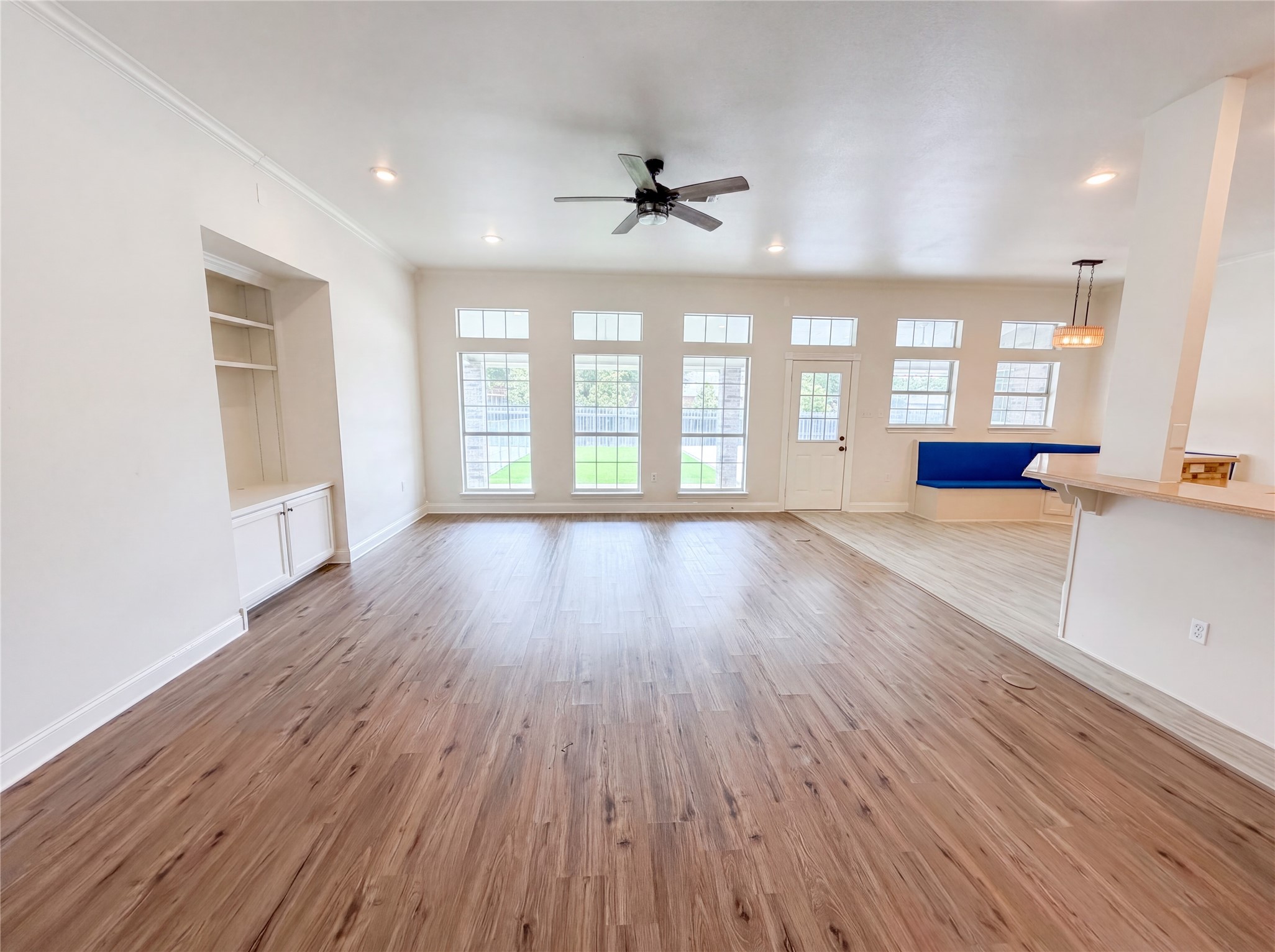 1226 Oakmanor Circle Hewitt TX 76643
