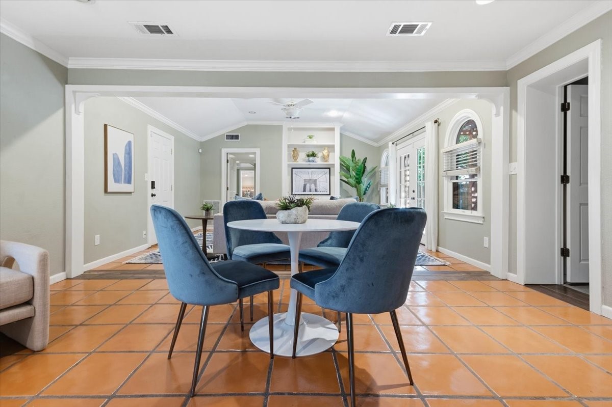 4232 Pershing Avenue Fort Worth TX 76107