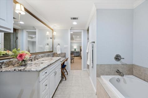4232 Pershing Avenue Fort Worth TX 76107