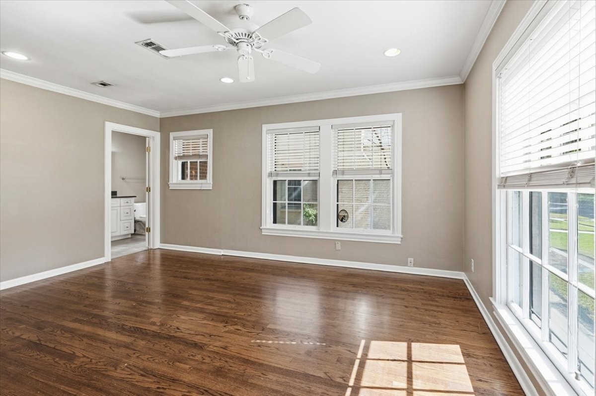 4232 Pershing Avenue Fort Worth TX 76107