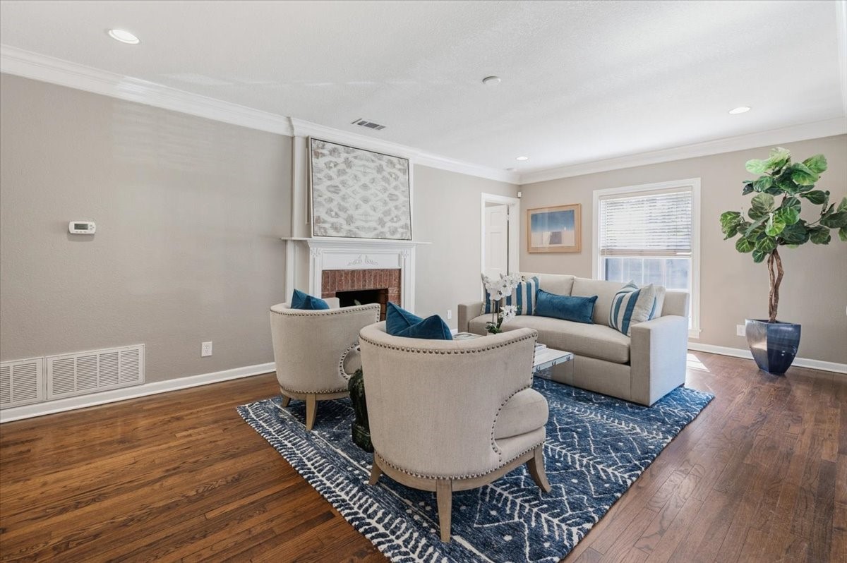 4232 Pershing Avenue Fort Worth TX 76107