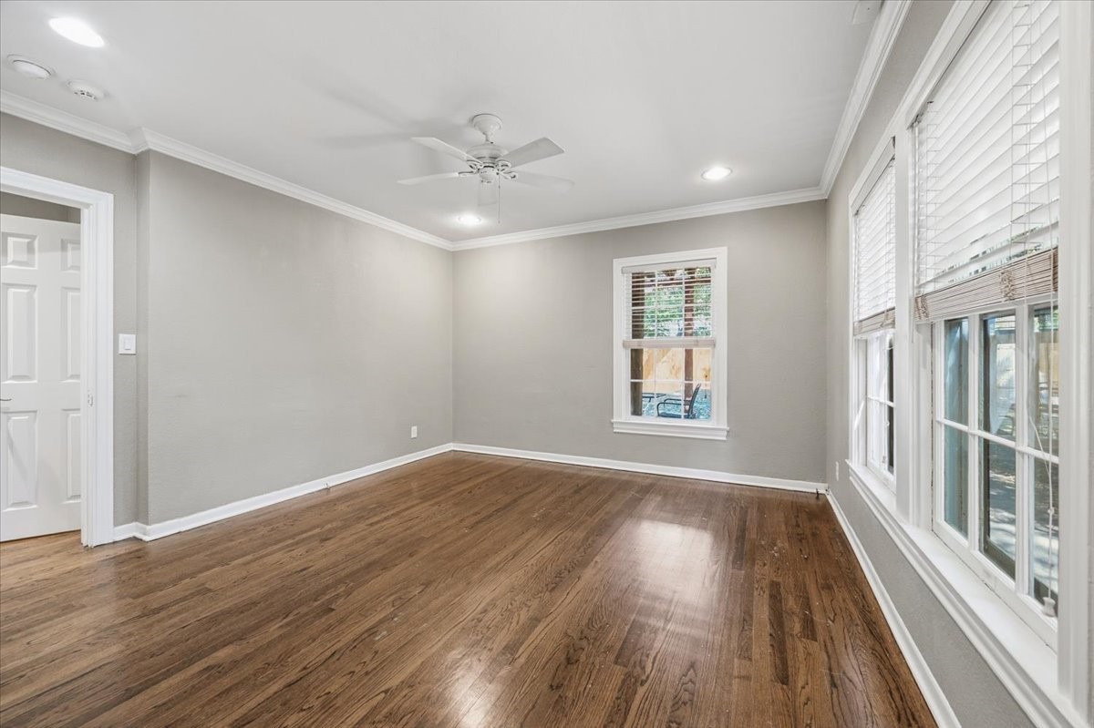4232 Pershing Avenue Fort Worth TX 76107