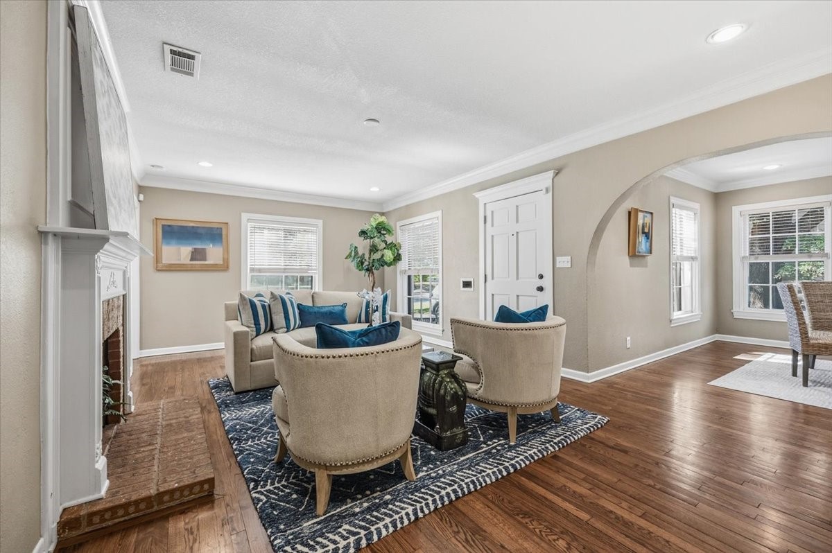 4232 Pershing Avenue Fort Worth TX 76107