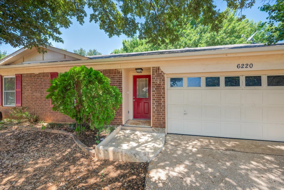 6220 Maple Springs Drive Arlington TX 76001