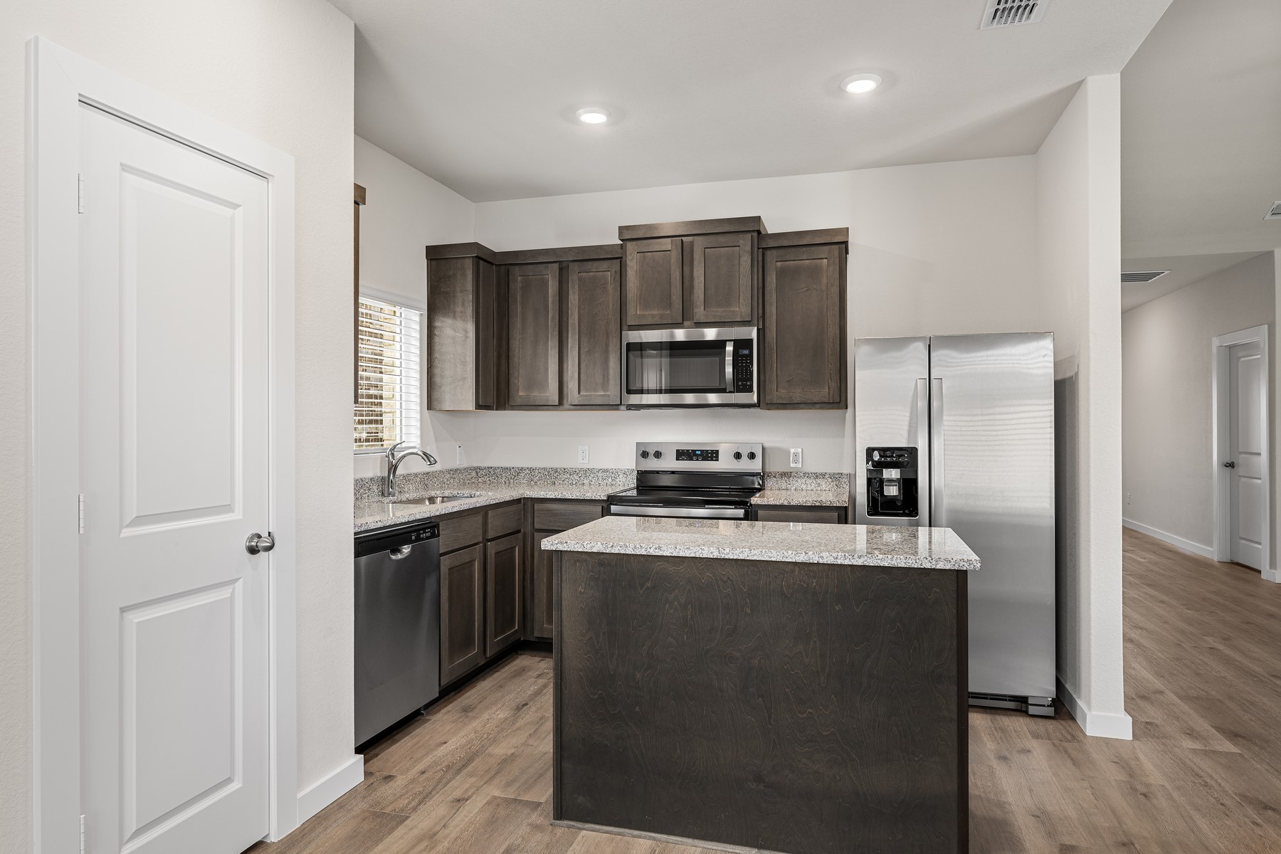 1722 Paul Drive Seagoville TX 75159