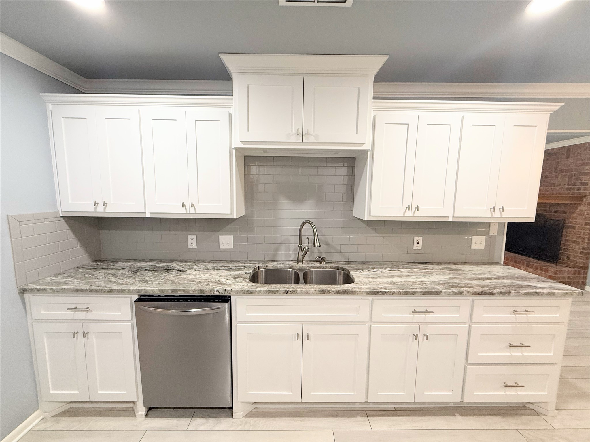 1111 Joel Street Groesbeck TX 76642