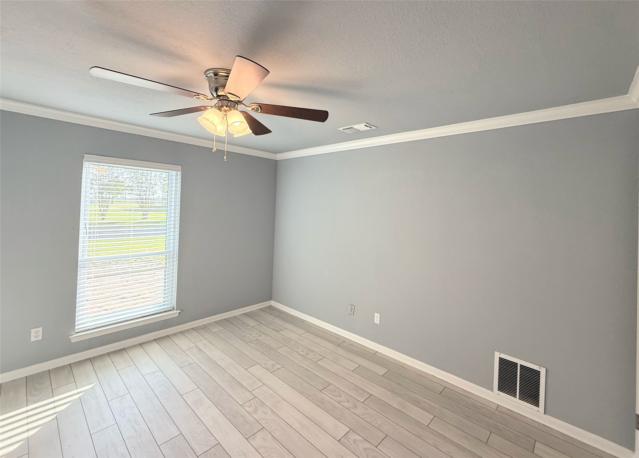 1111 Joel Street Groesbeck TX 76642
