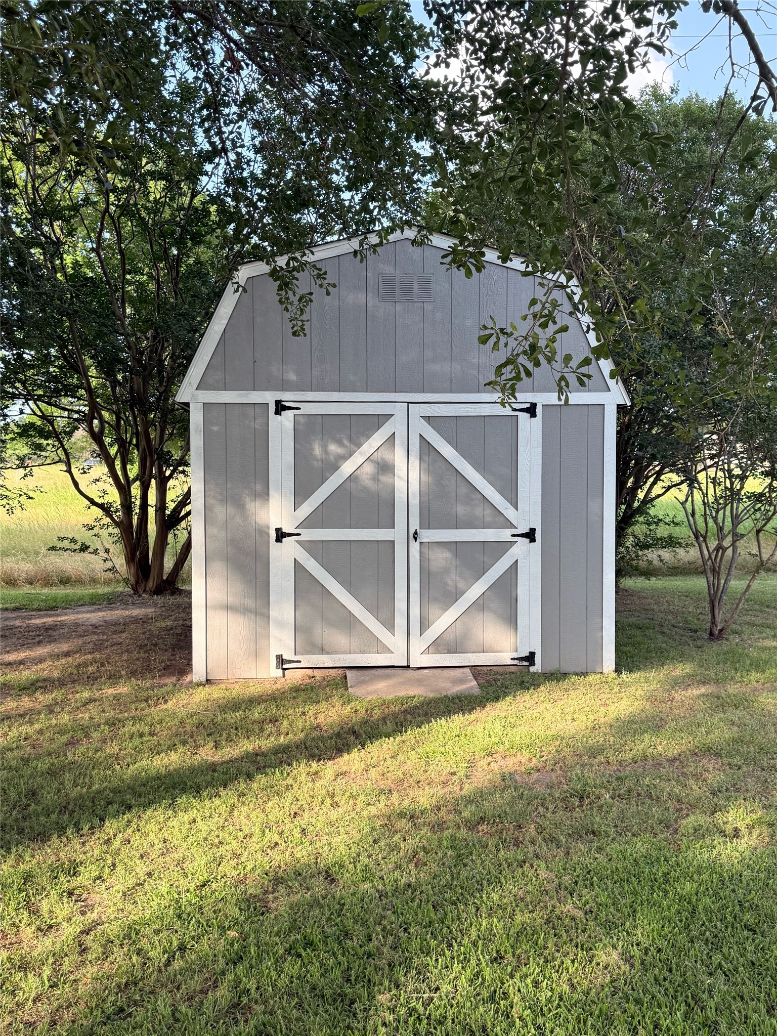 1111 Joel Street Groesbeck TX 76642