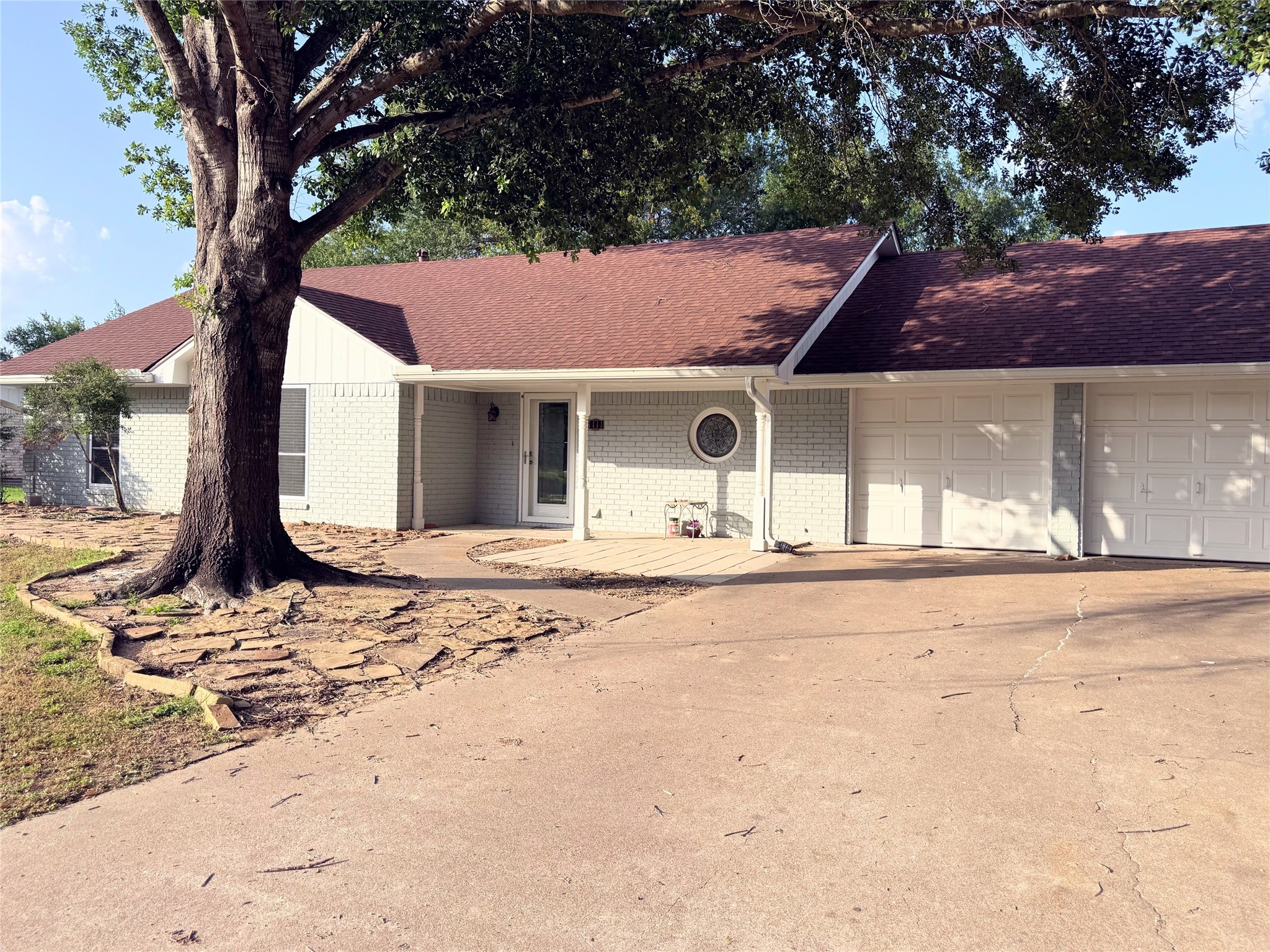 1111 Joel Street Groesbeck TX 76642