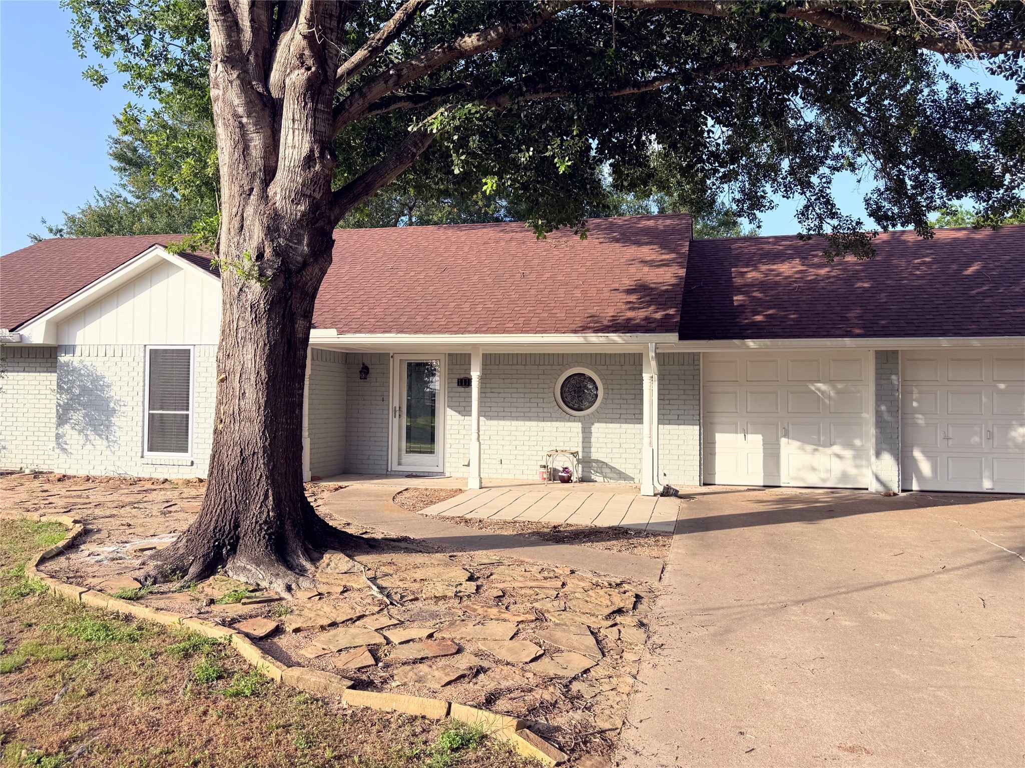 1111 Joel Street Groesbeck TX 76642