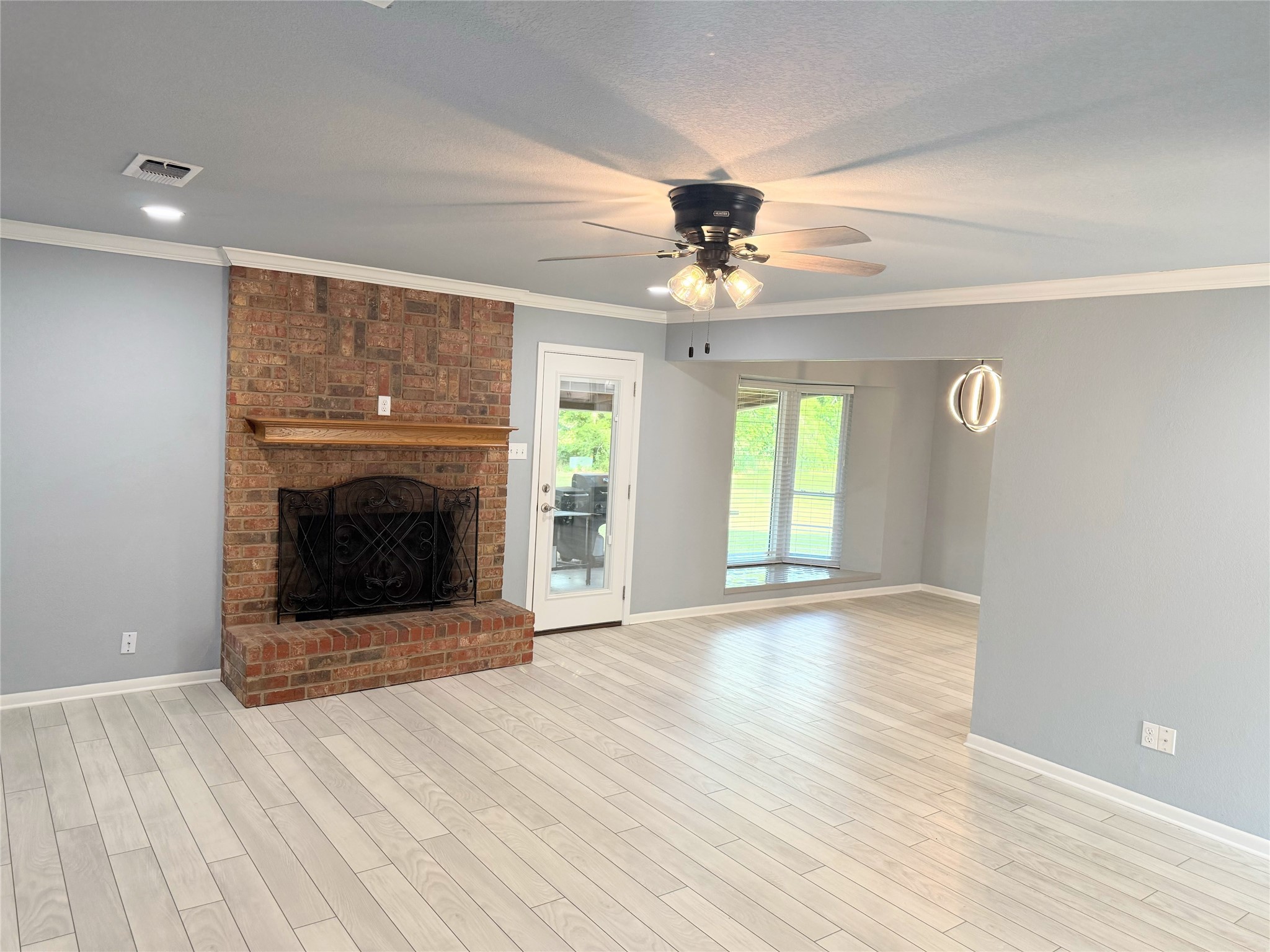 1111 Joel Street Groesbeck TX 76642