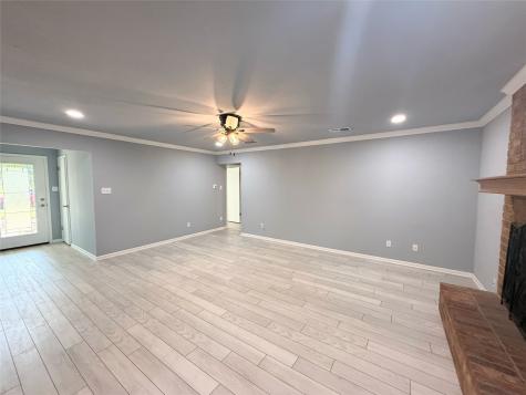 1111 Joel Street Groesbeck TX 76642