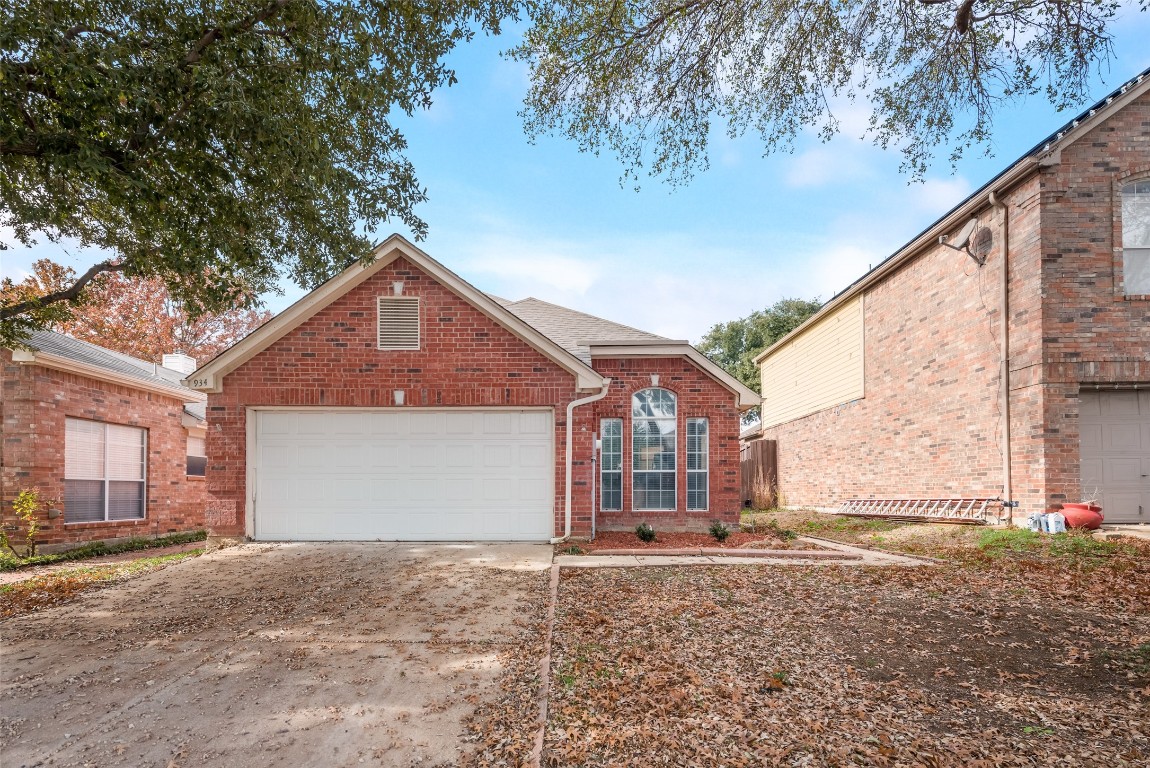 934 Azalia Drive Lewisville TX 75067