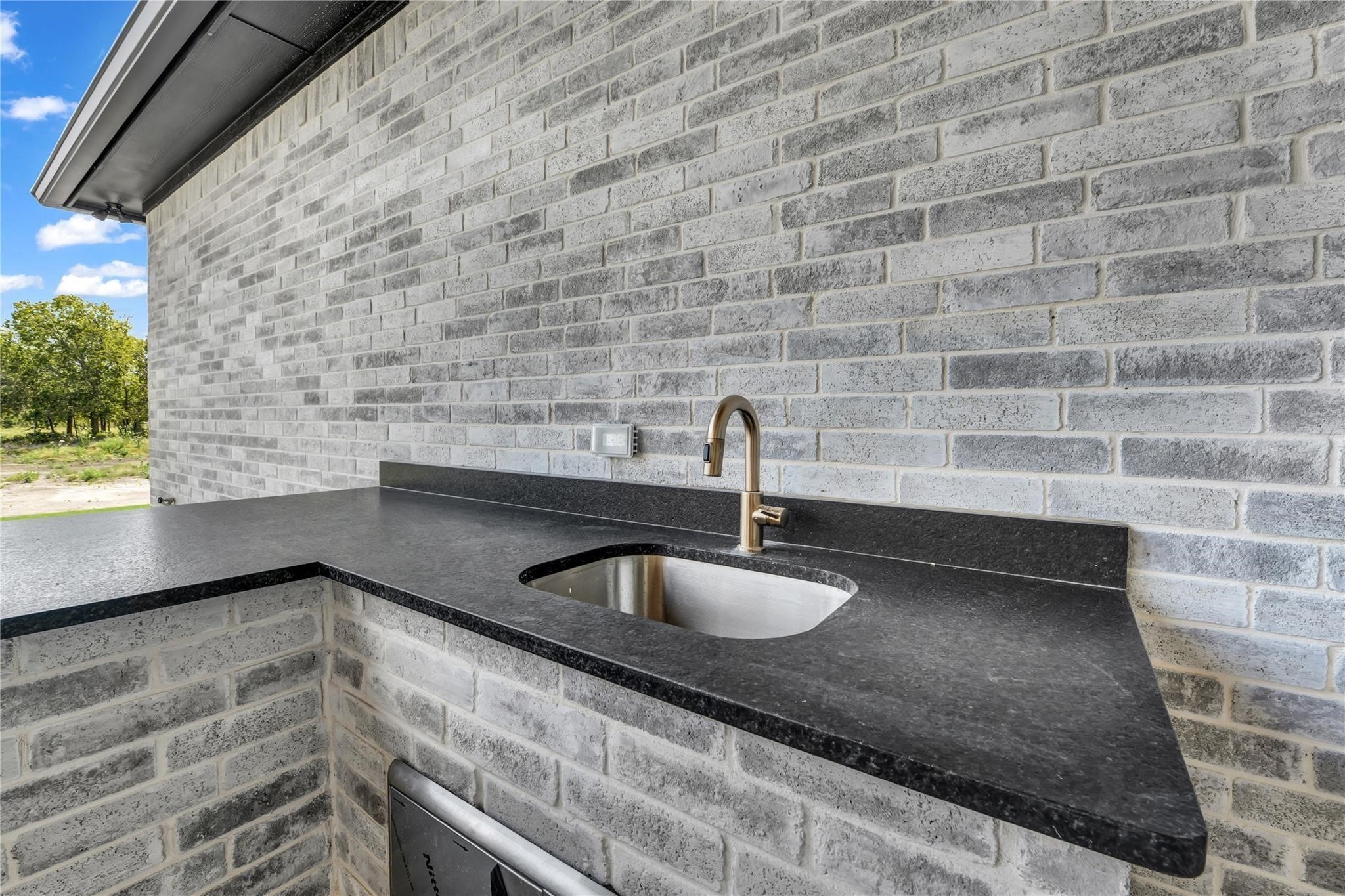 5024 Frost Creek Aledo TX 76008