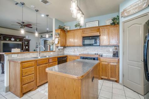 1733 Colorado Drive Burleson TX 76028