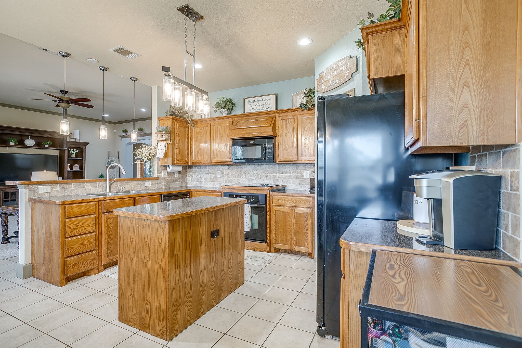 1733 Colorado Drive Burleson TX 76028